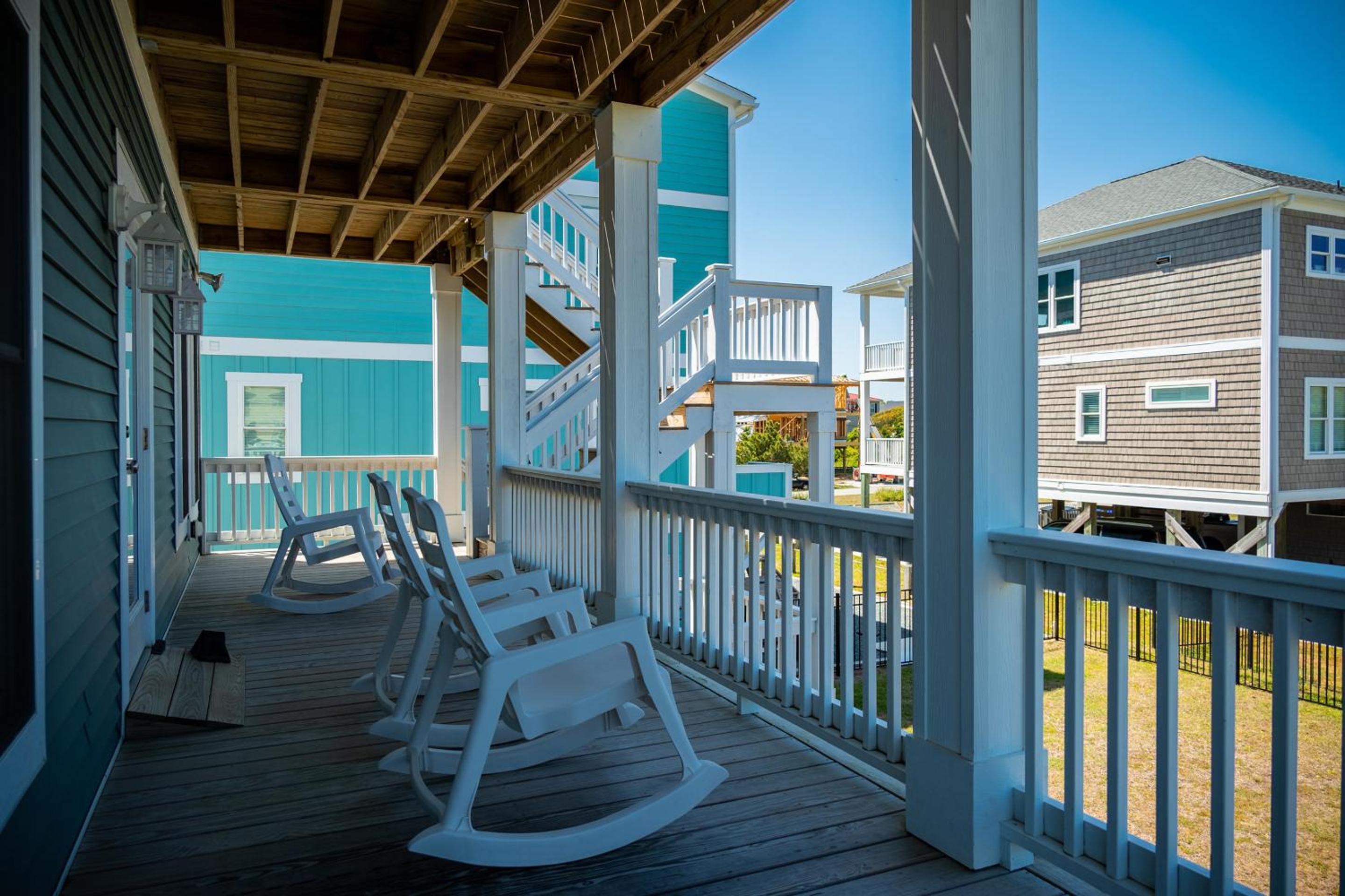 Pier Walker by Oak Island Accommodations view 5