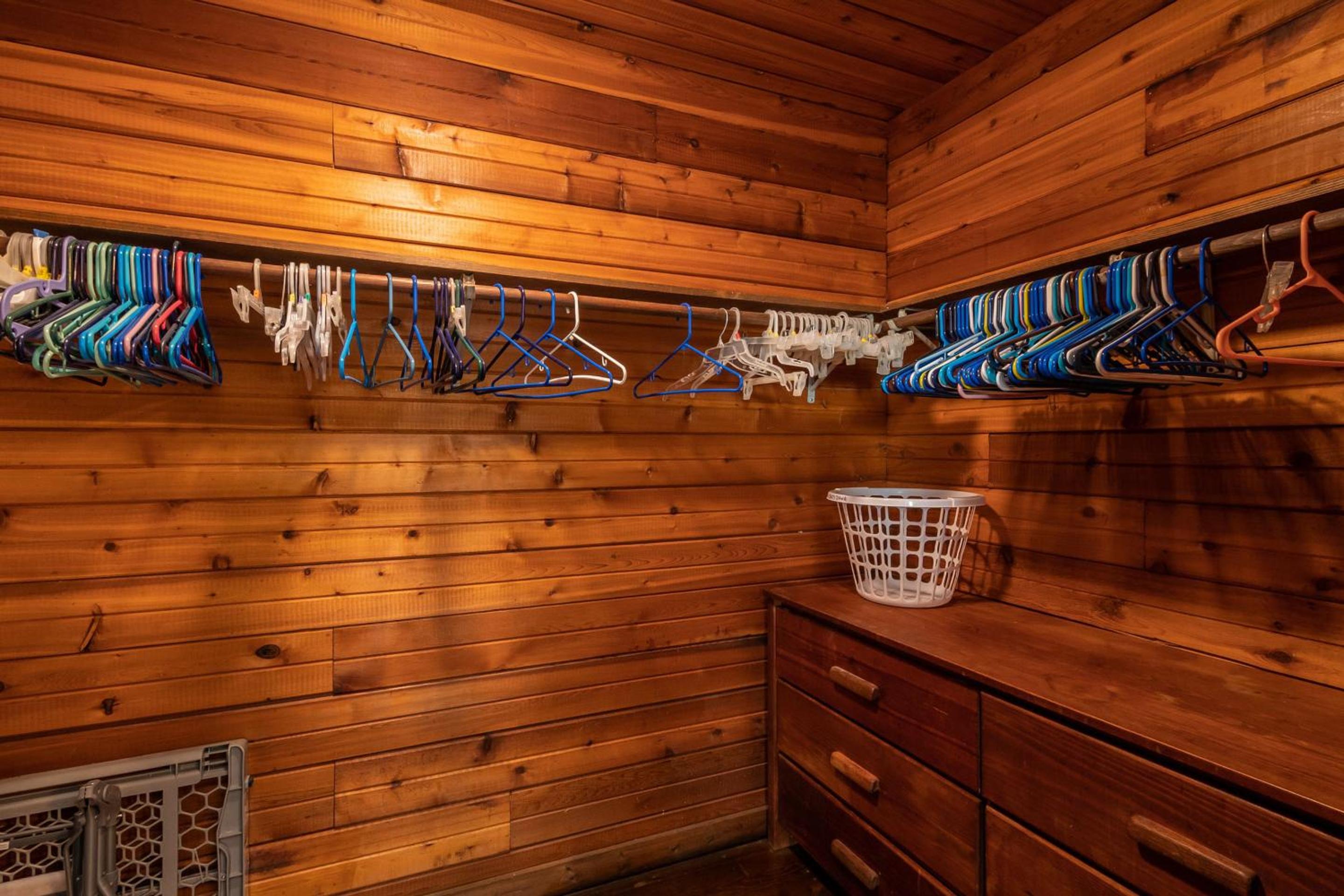 Salty Dawg by Oak Island Accommodations view 4