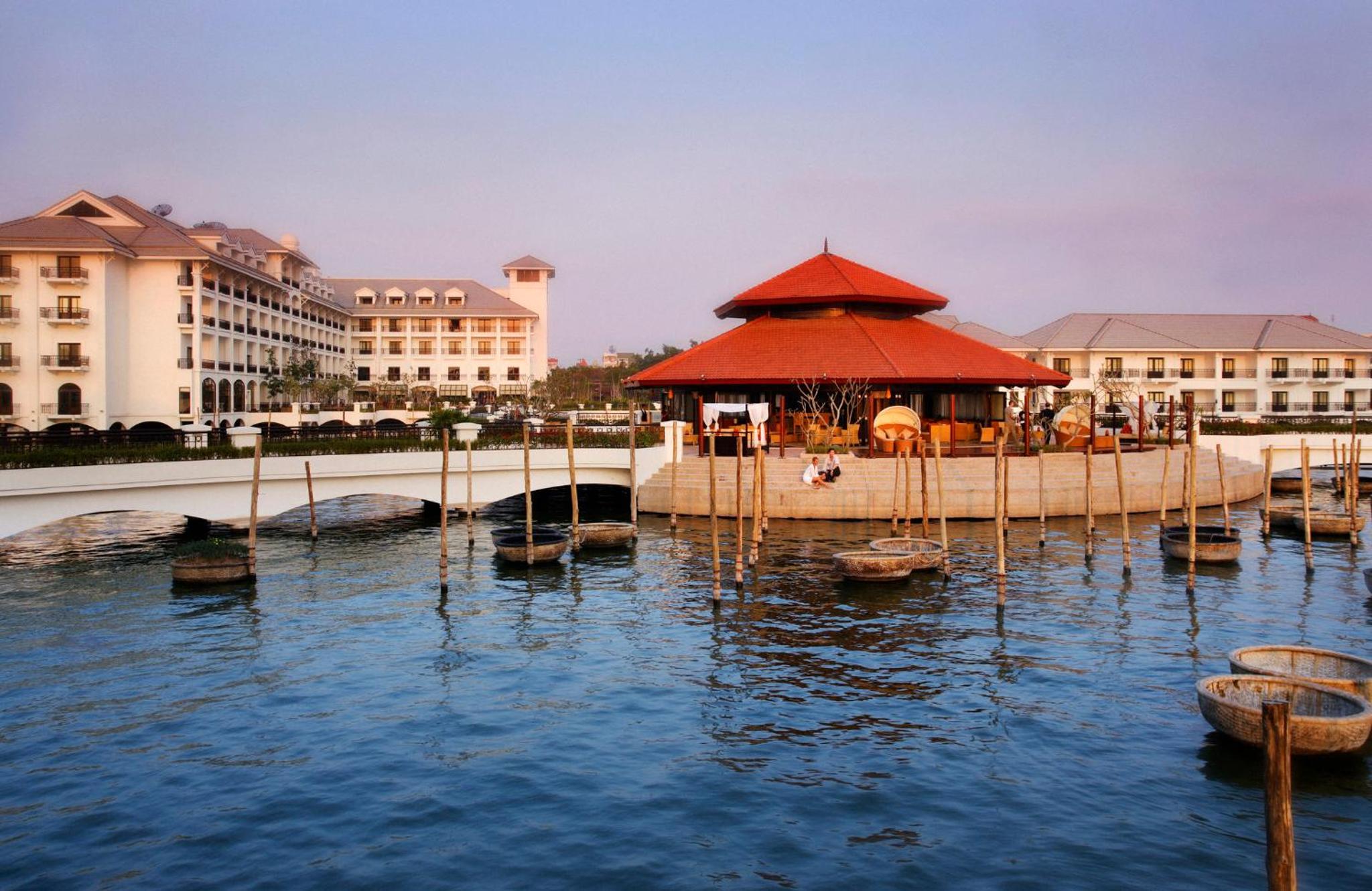 InterContinental Hanoi Westlake by IHG 38