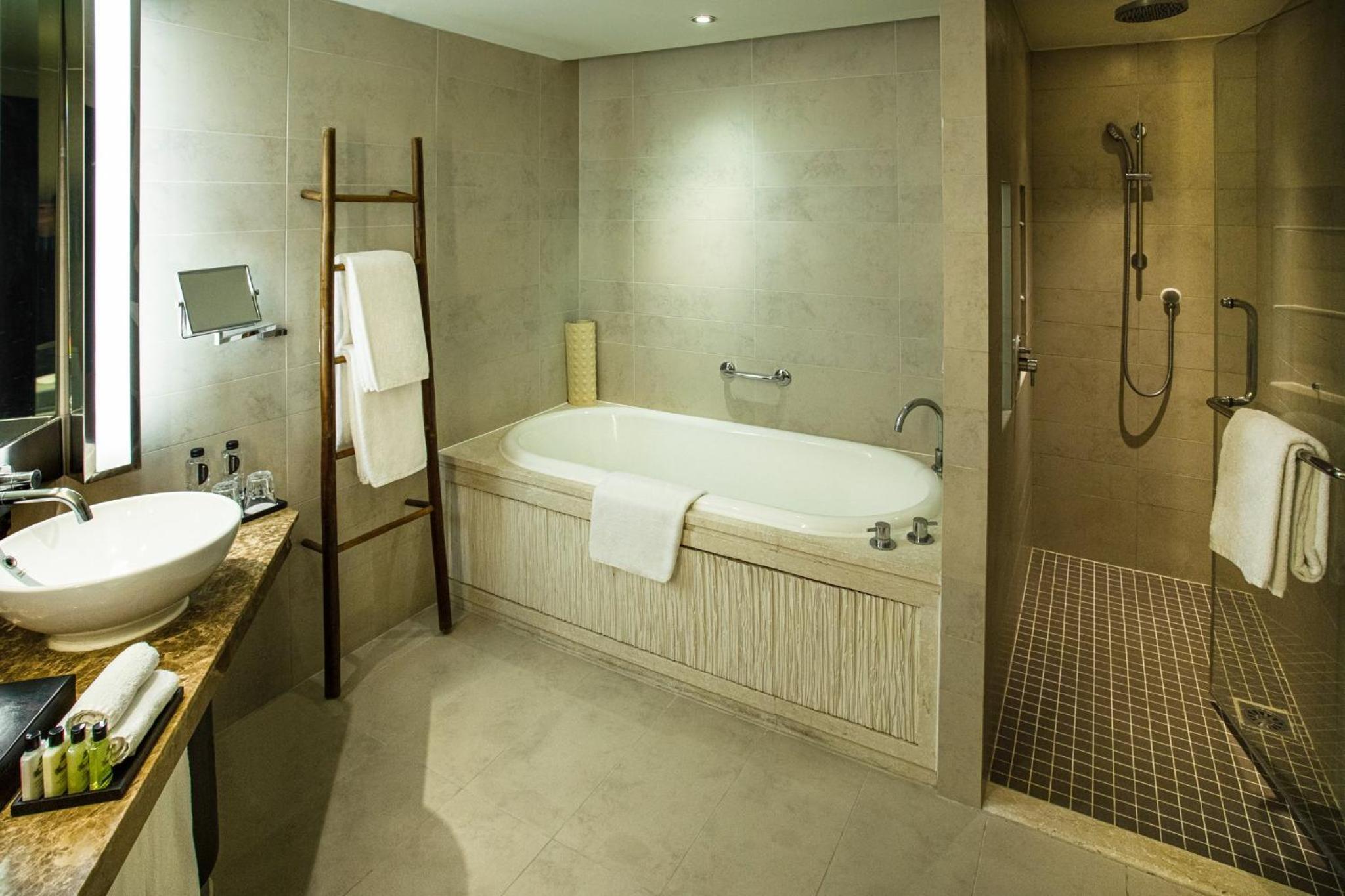 InterContinental Hanoi Westlake by IHG 27