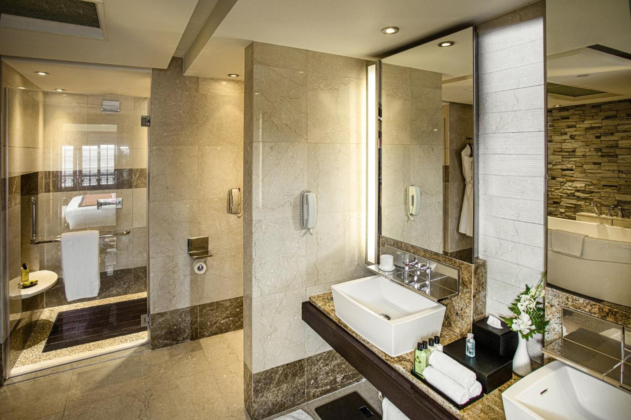 InterContinental Hanoi Westlake by IHG 32