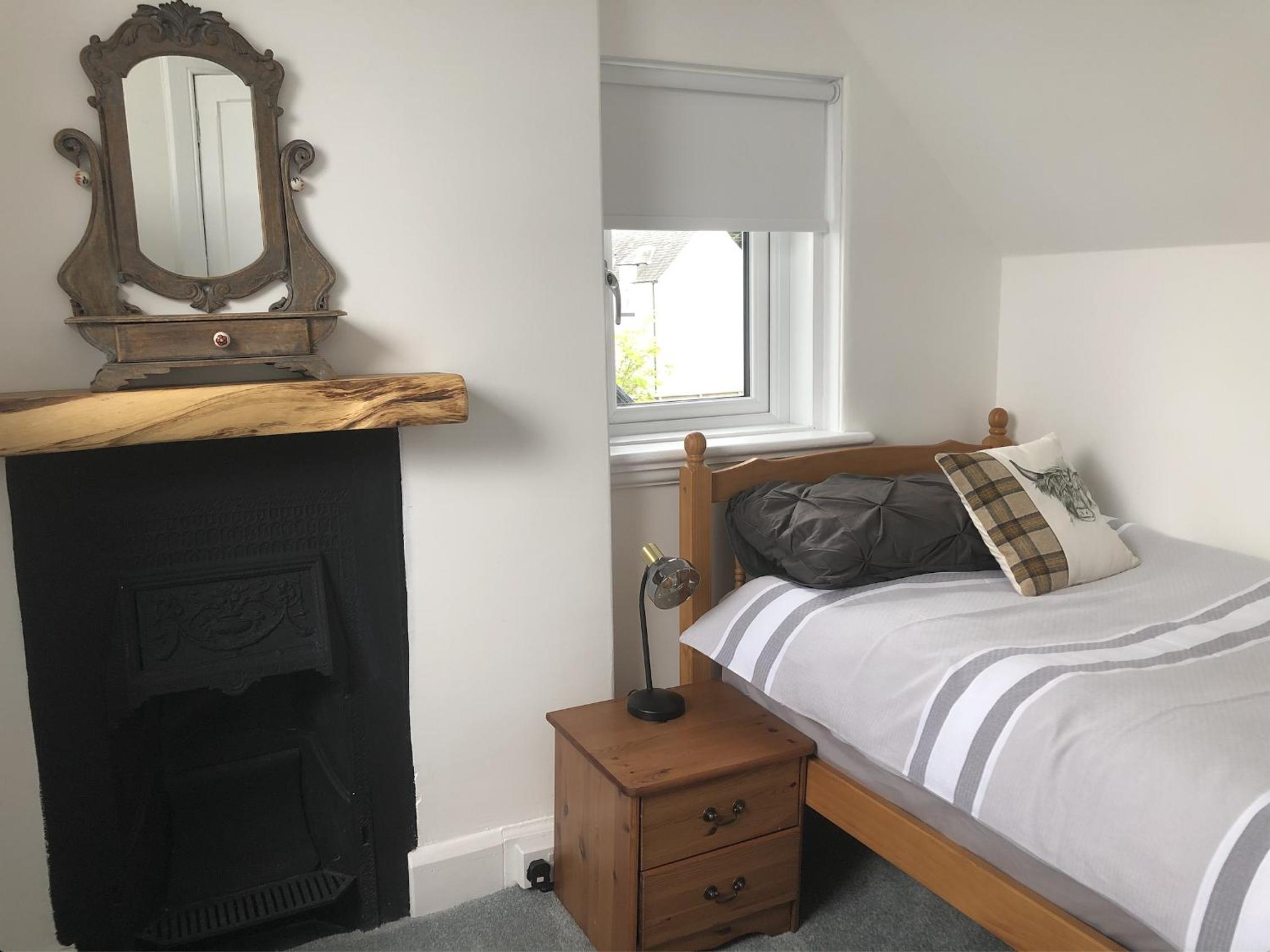 Seacot Cottage in the heart of the Highlands view 5