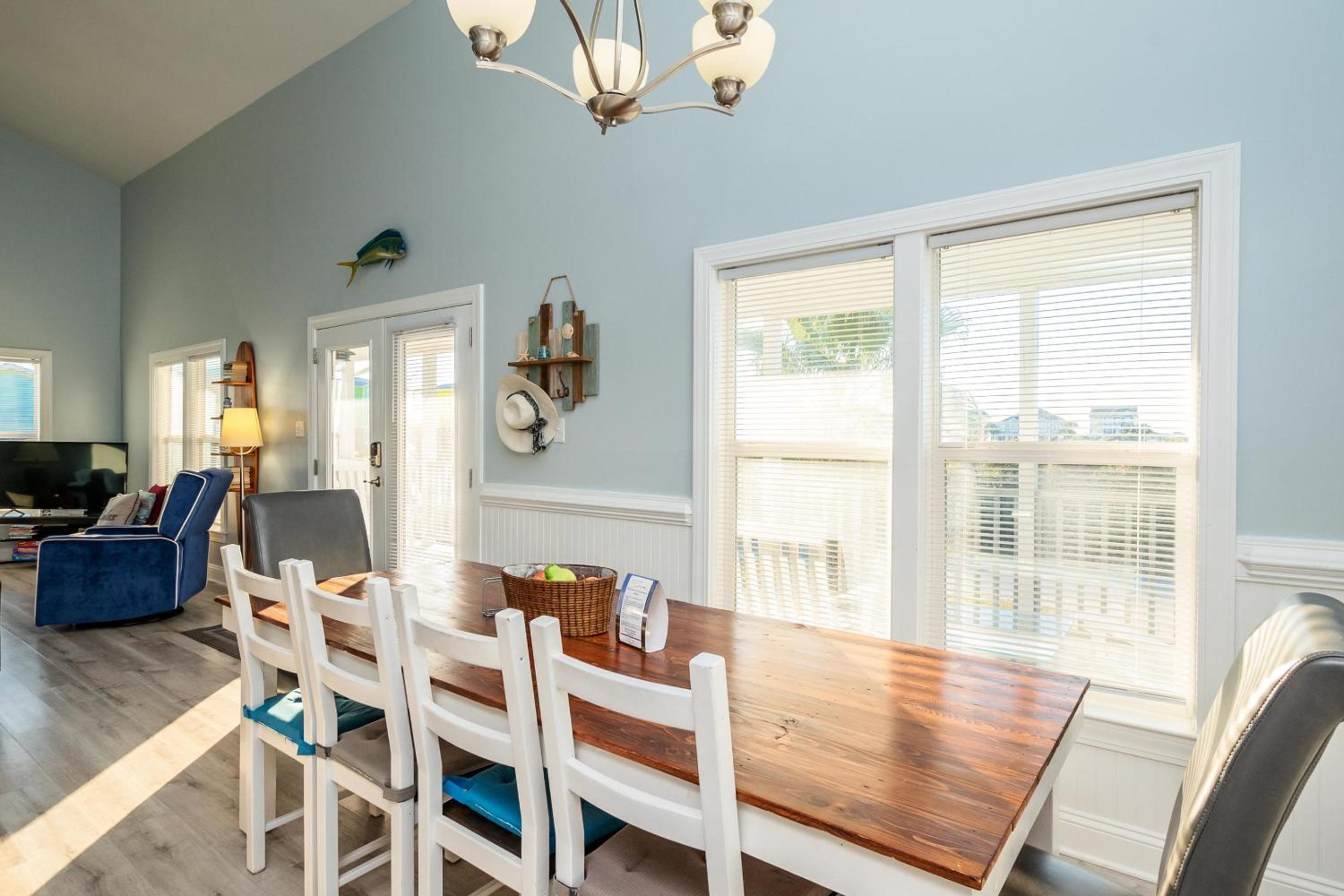 SeaSide by Oak Island Accommodations view 4