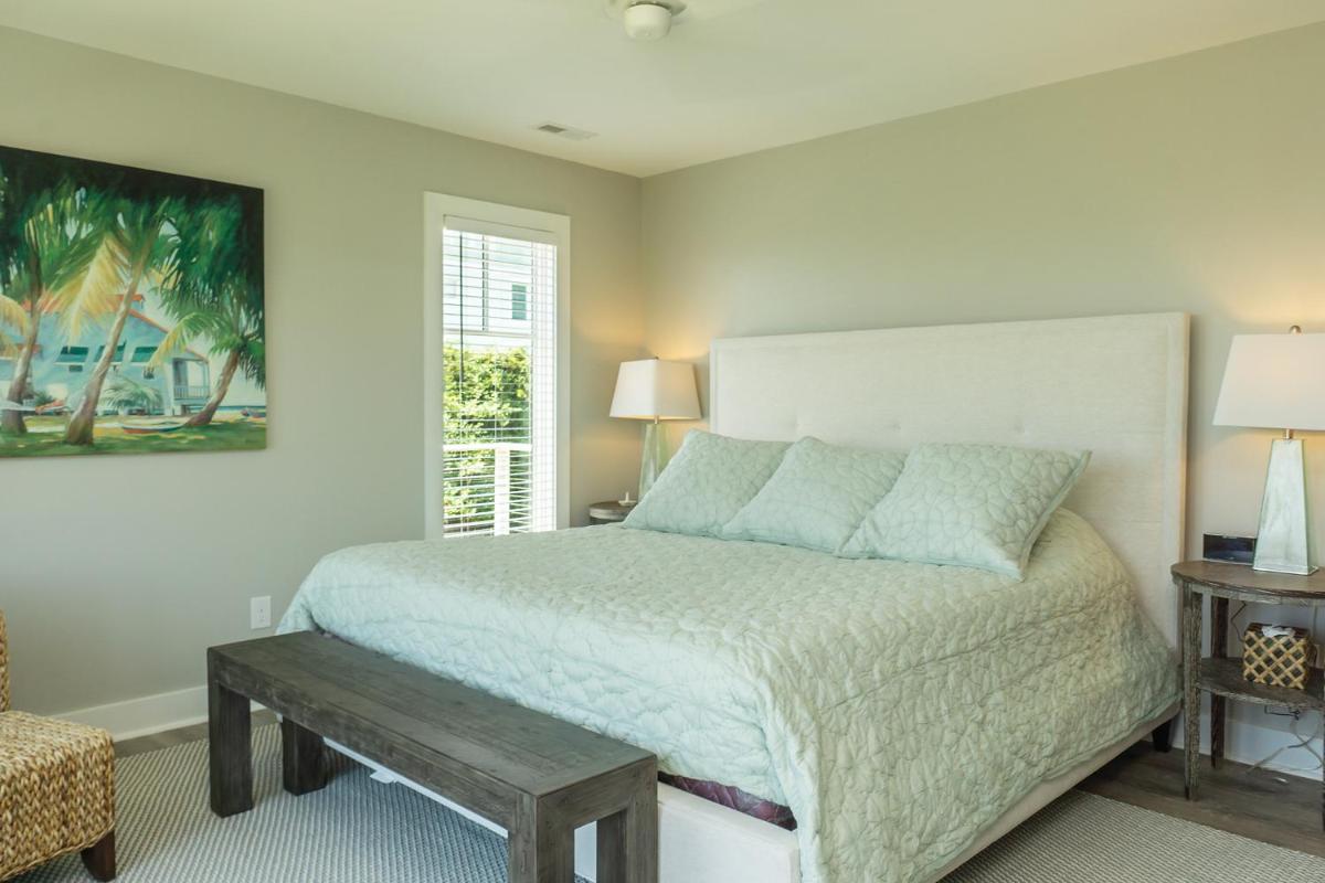 Seascape by Oak Island Accommodations view 4