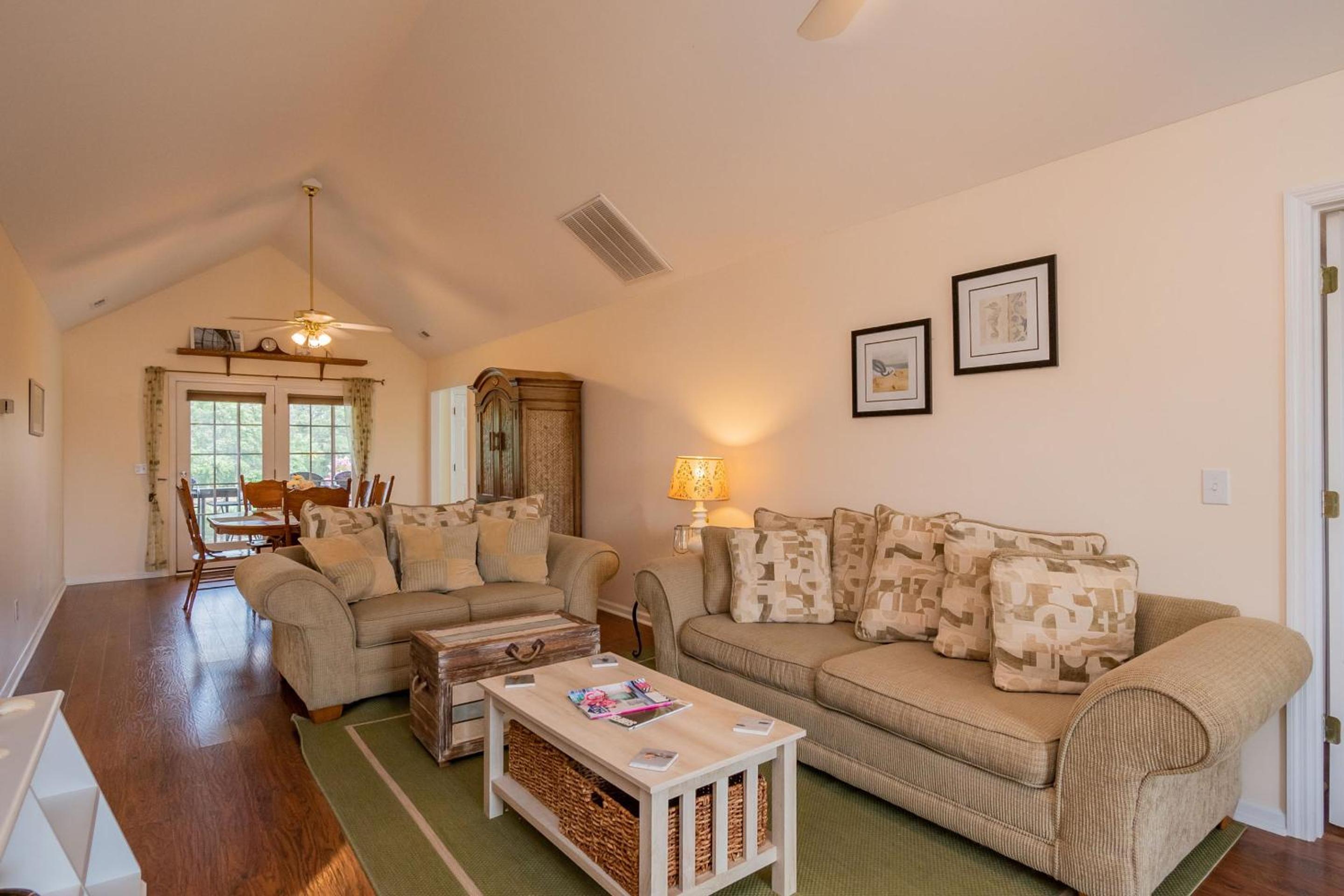 Seashell Cottage by Oak Island Accommodations view 2