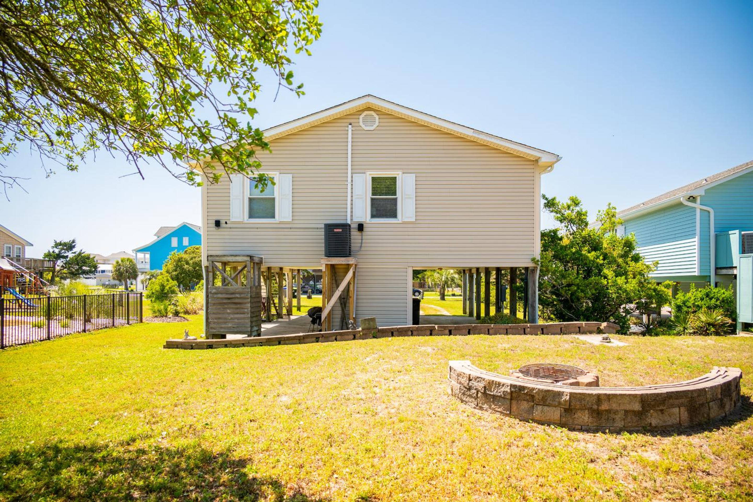 The Sand Ranch by Oak Island Accommodations