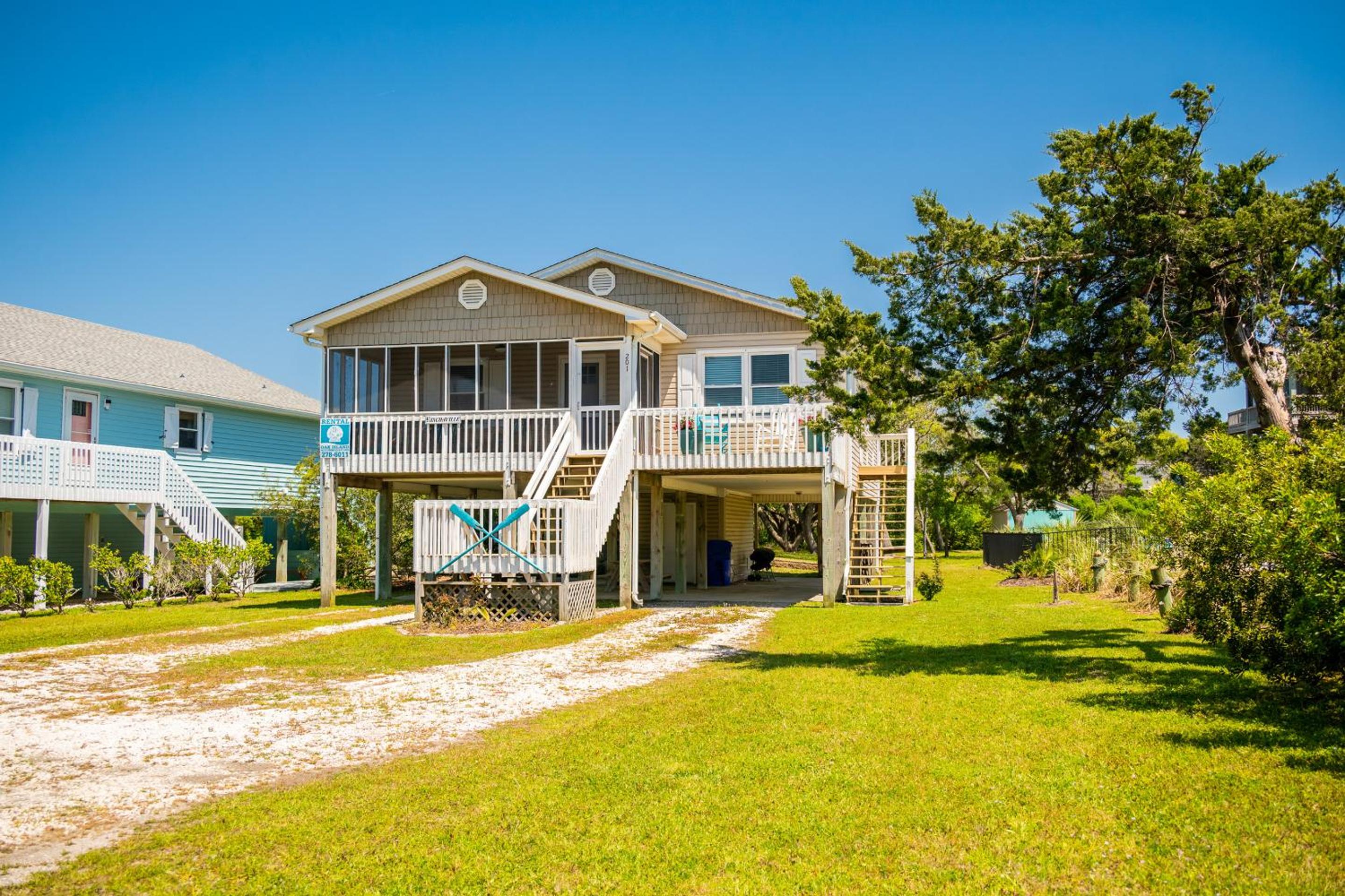 The Sand Ranch by Oak Island Accommodations