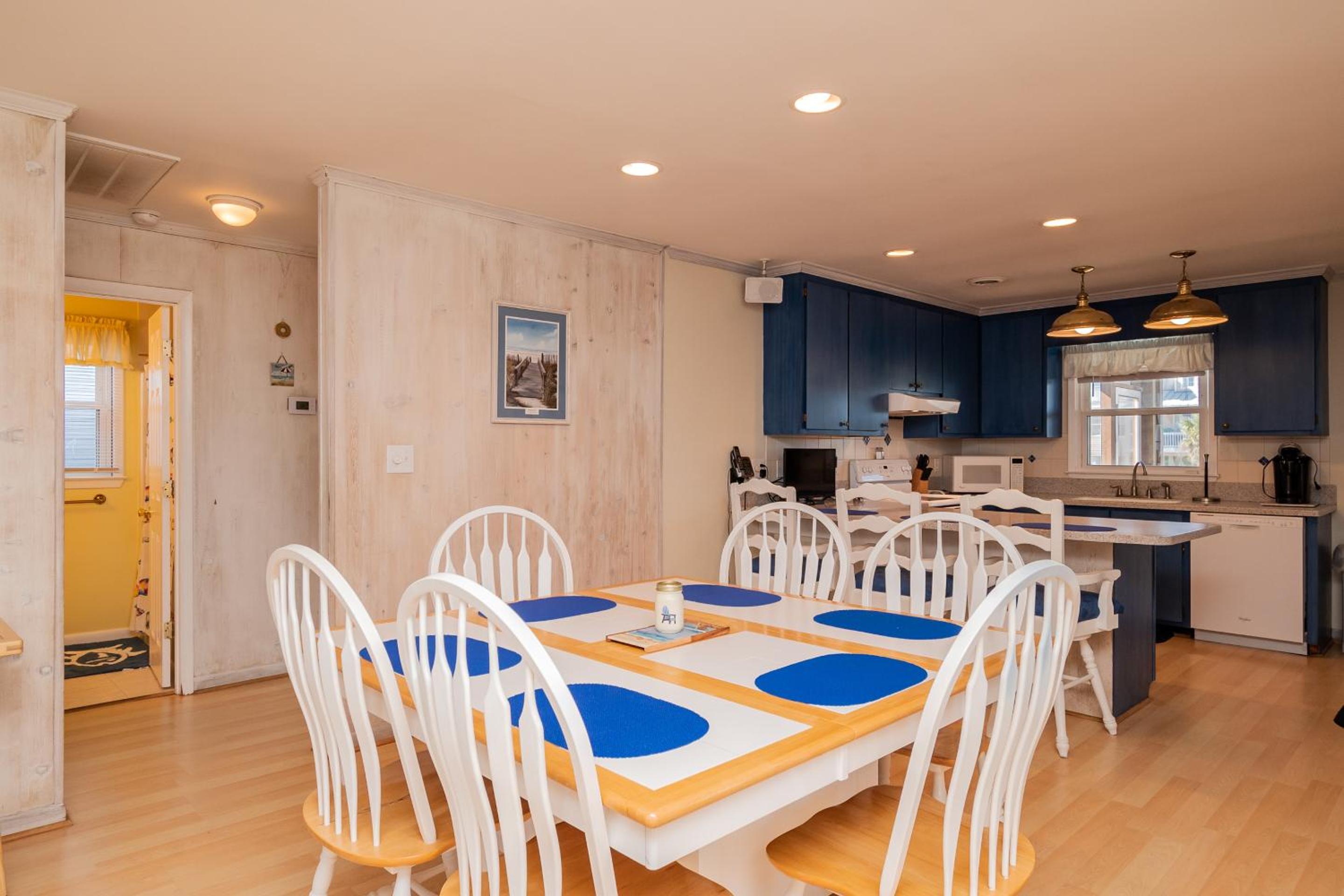 See The Sea by Oak Island Accommodations view 4