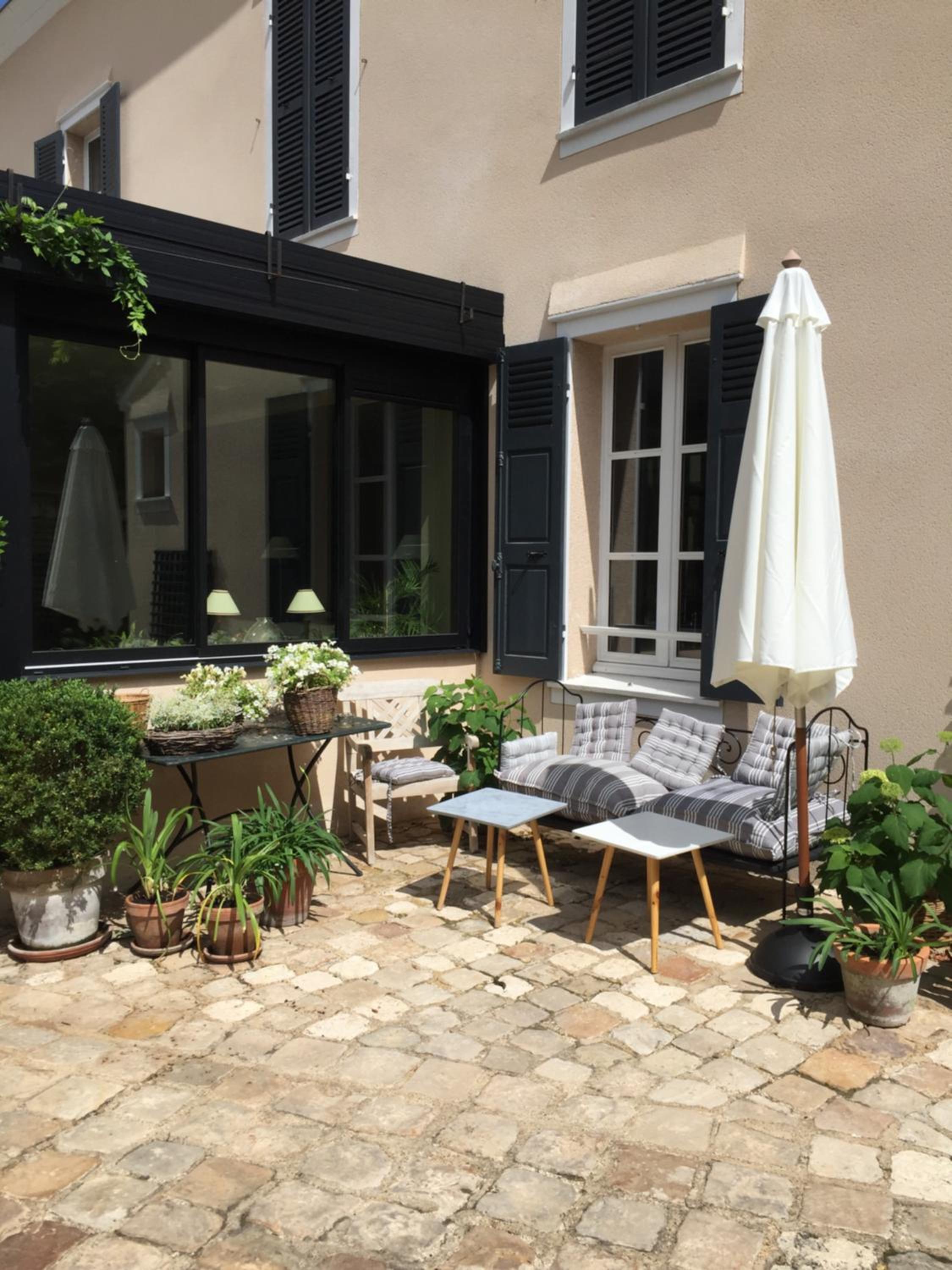 Le Jardin Cathedrale view 3