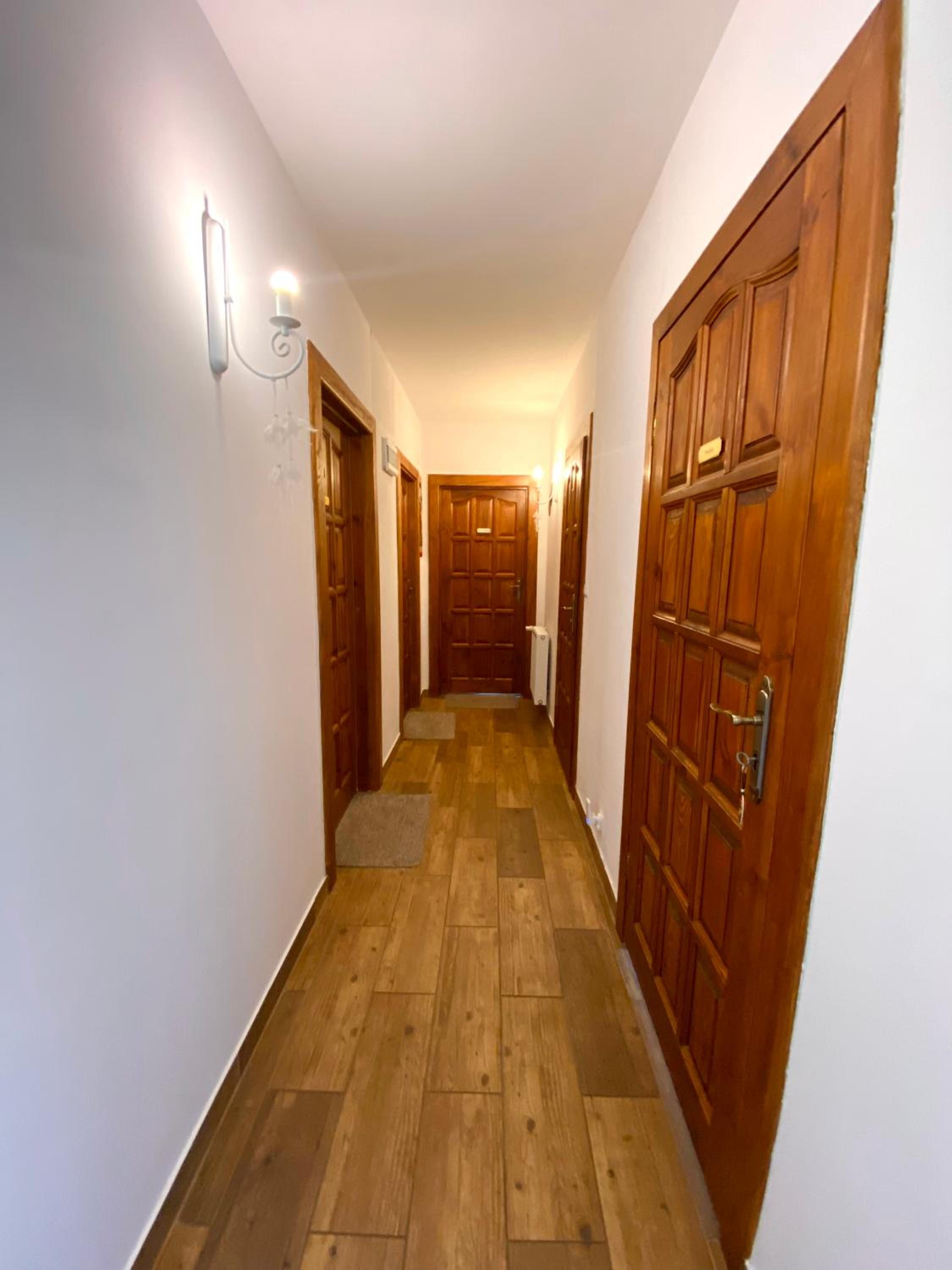 Photo 49
