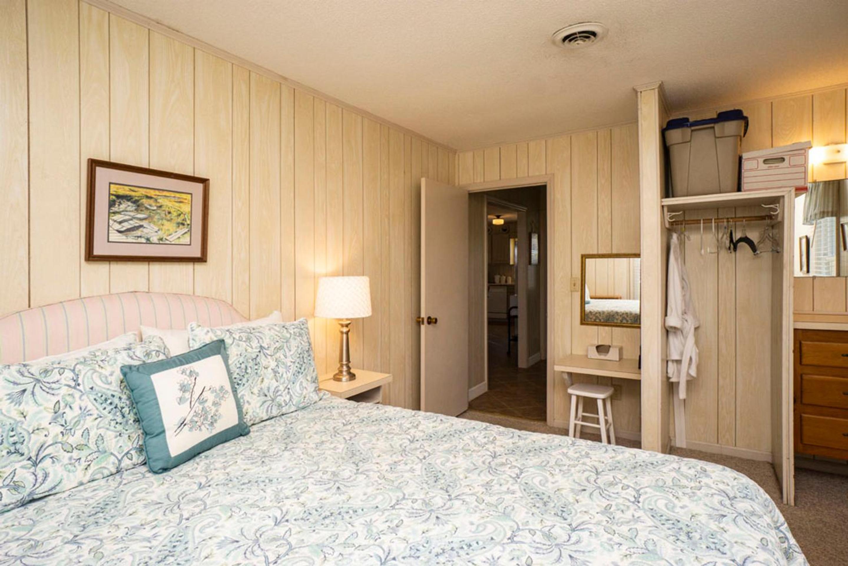 Shorebird by Oak Island Accommodations view 5