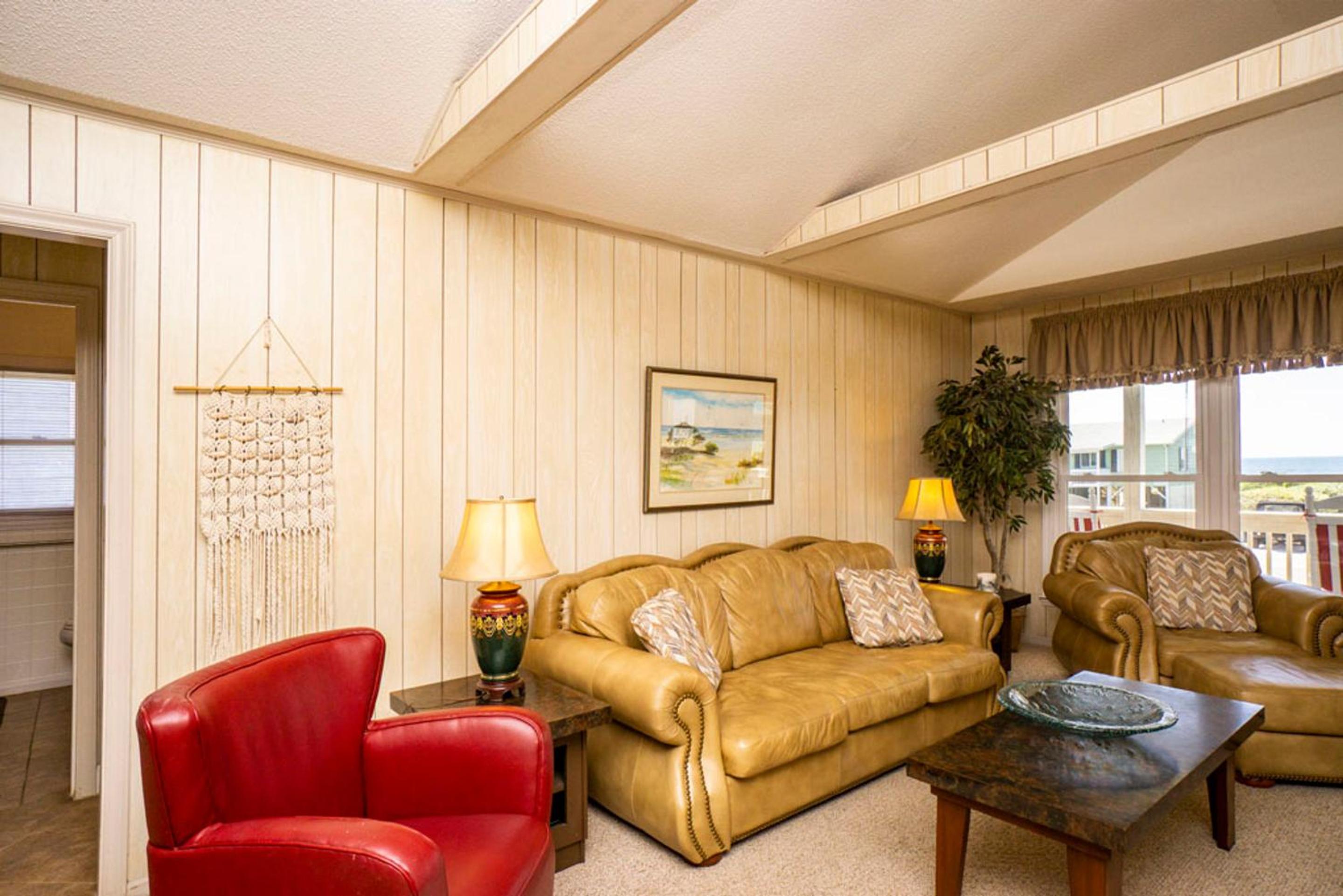 Shorebird by Oak Island Accommodations view 2