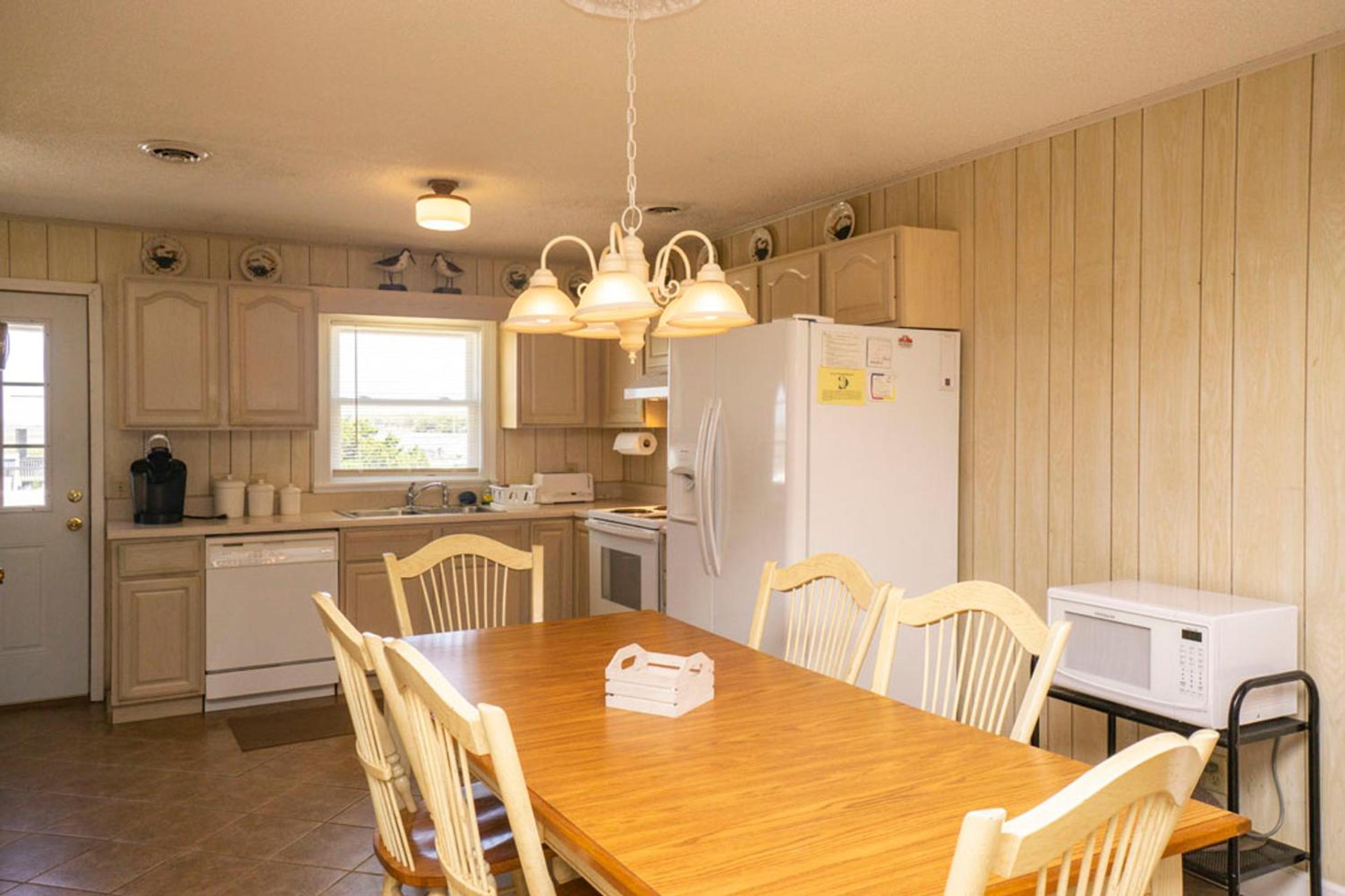 Shorebird by Oak Island Accommodations view 4