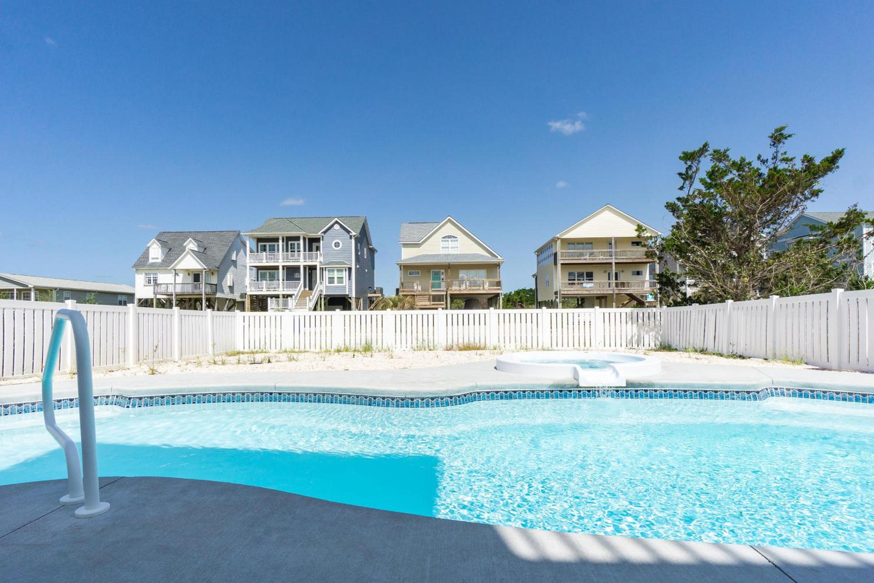 Wait N Sea by Oak Island Accommodations view 3