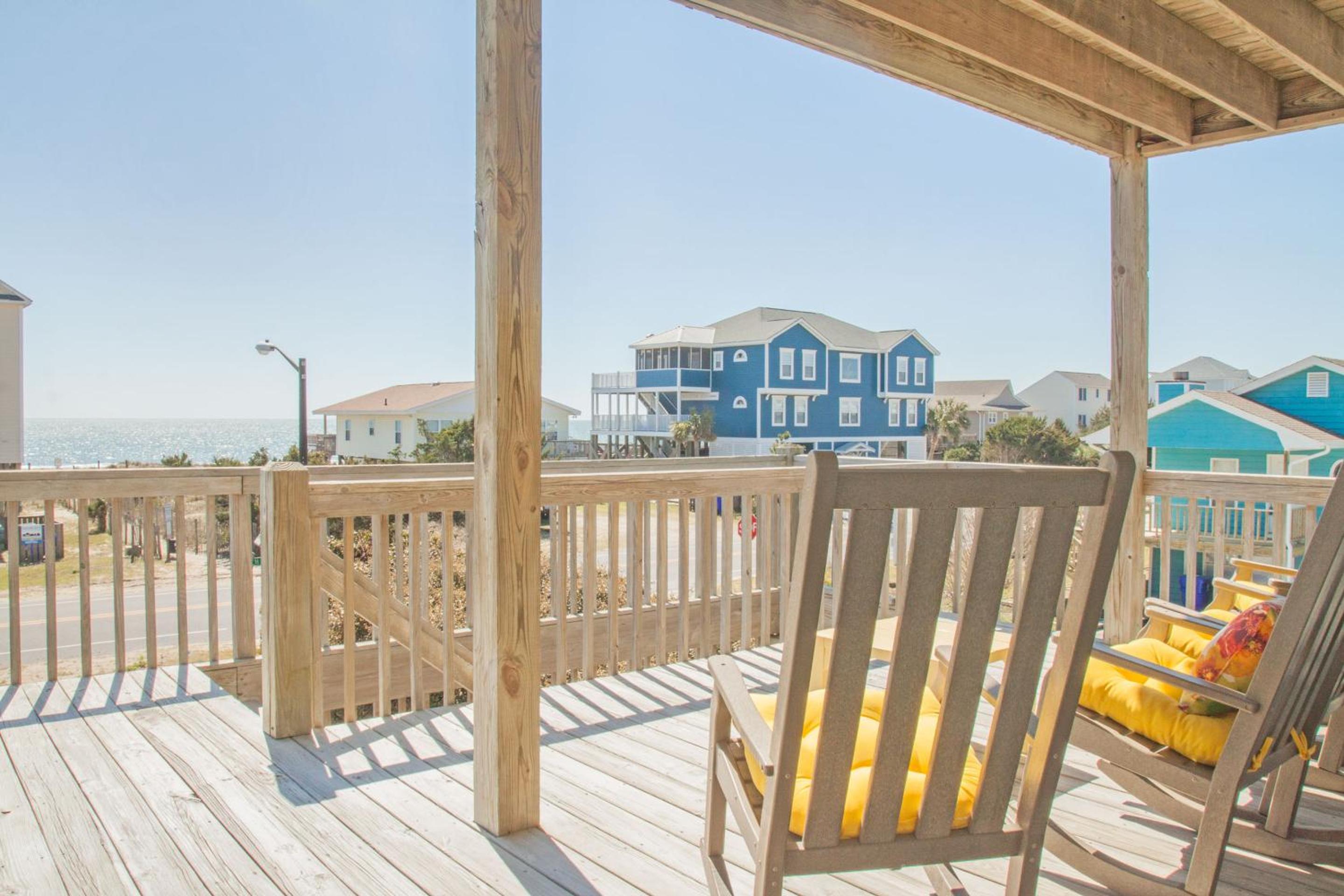 Southern Horizons by Oak Island Accommodations view 2