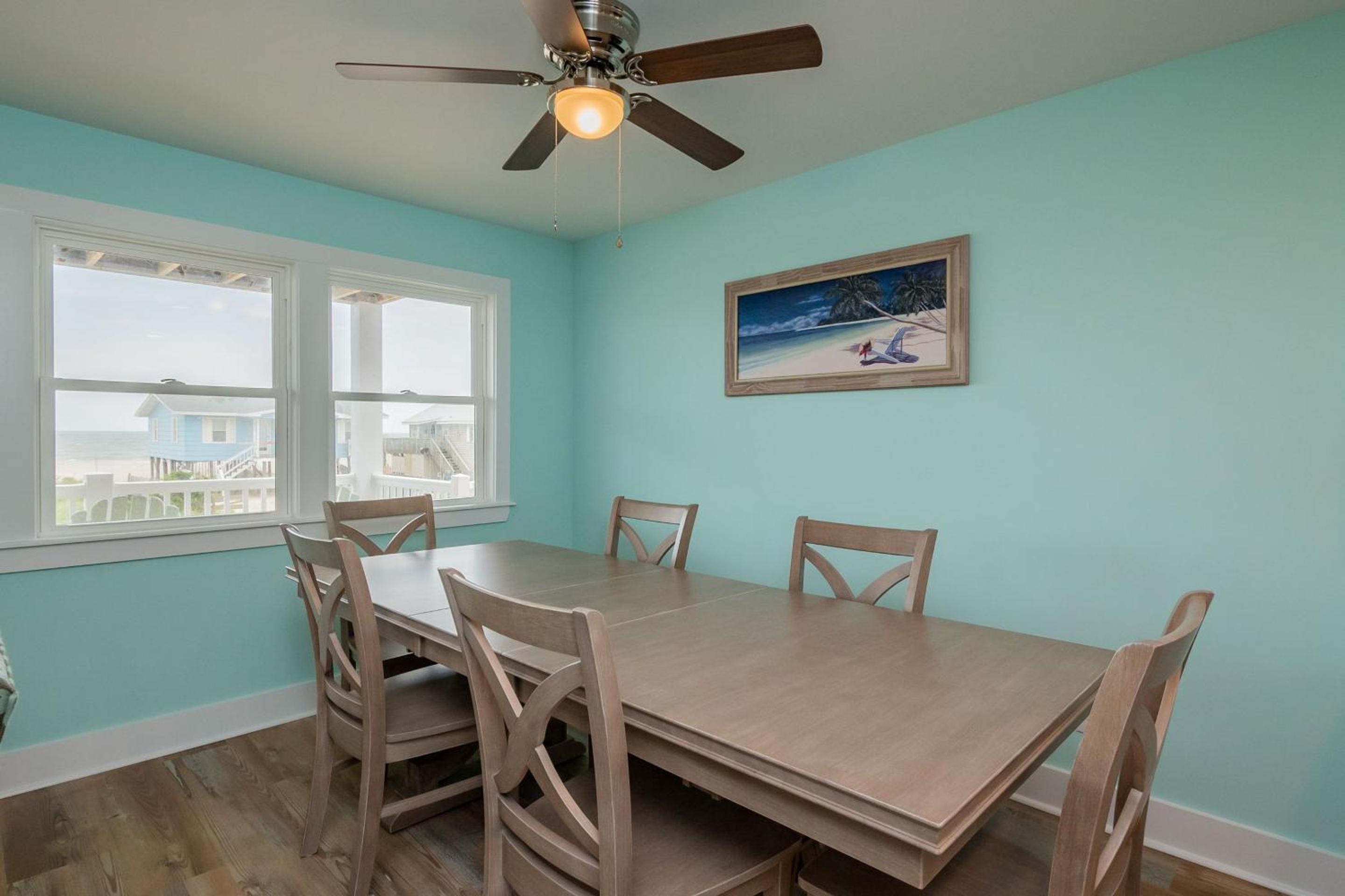 Southern Seabreeze by Oak Island Accommodations view 4