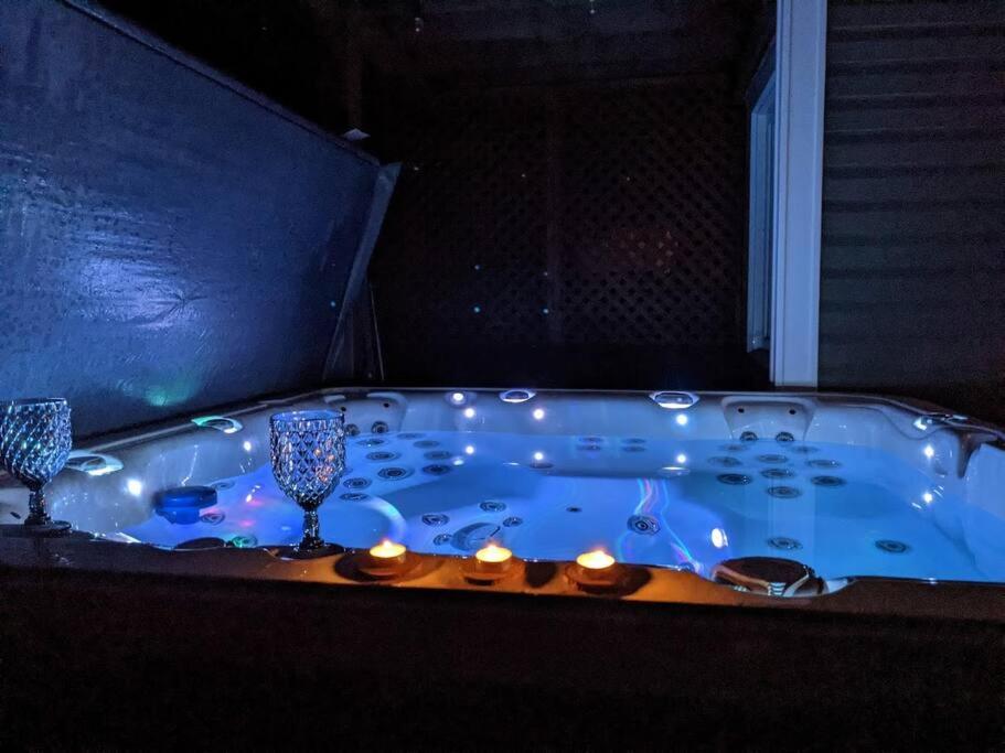 Chalet de luxe Équinoxe - bord de l'eau avec Spa