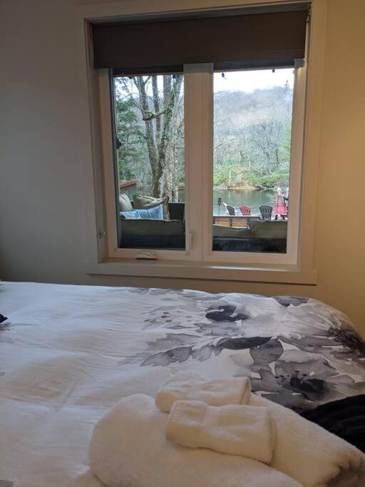 Chalet de luxe Équinoxe - bord de l'eau avec Spa