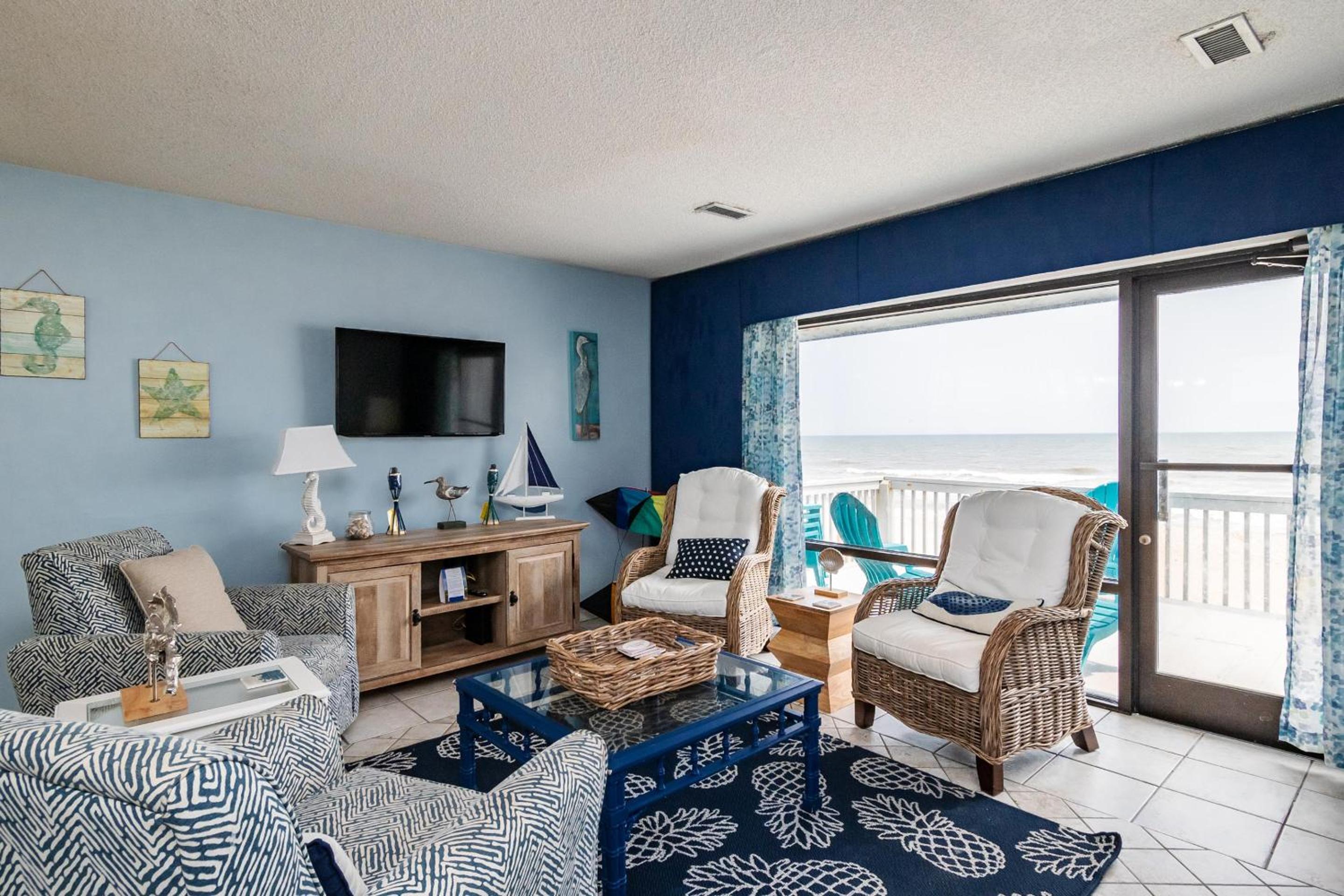 Boardwalk by Oak Island Accommodations view 5