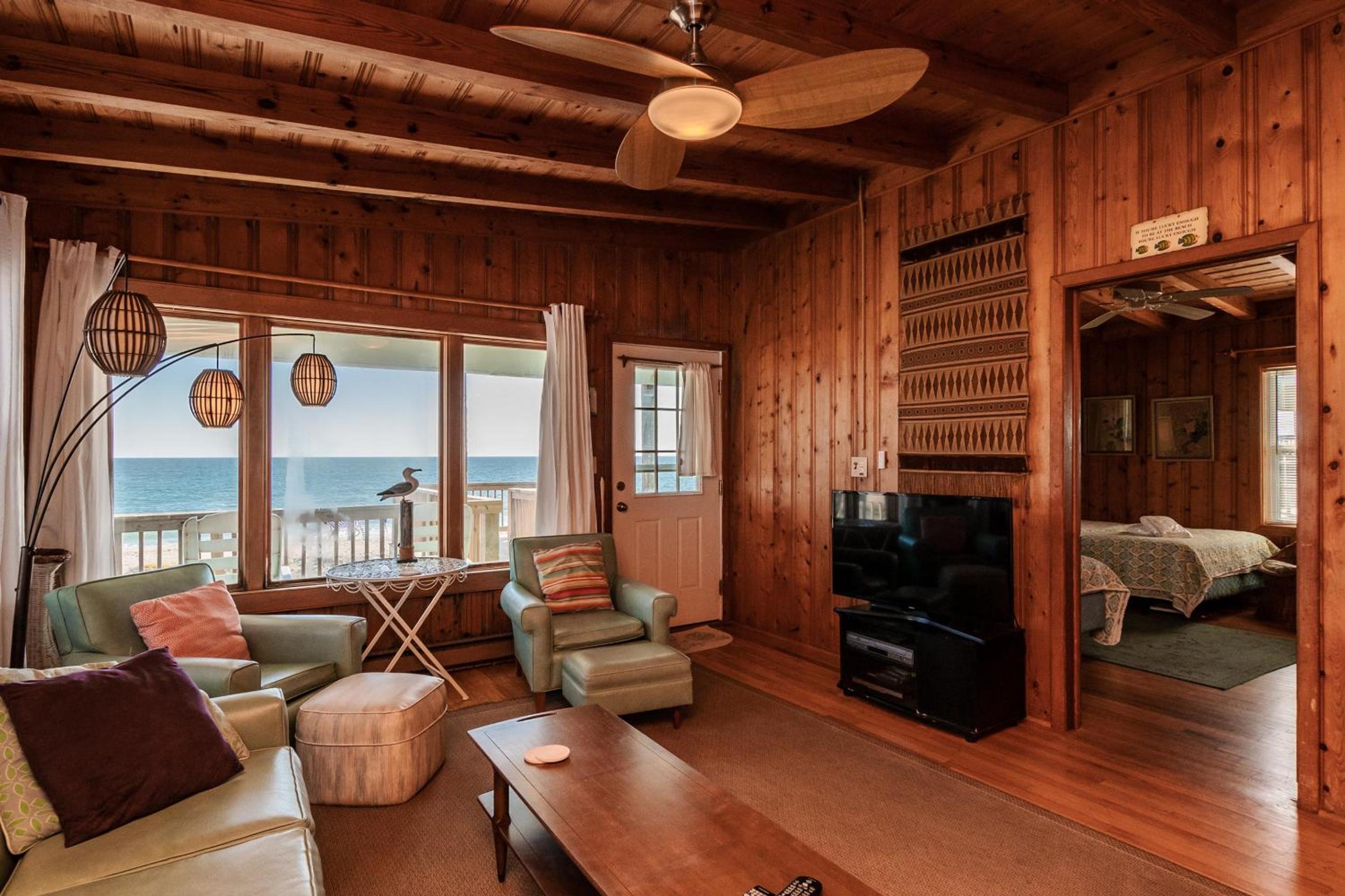 Boys Oh Boy by Oak Island Accommodations view 5