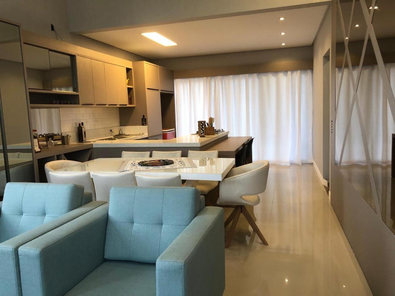 Casa de Férias com Piscina em Bombinhas