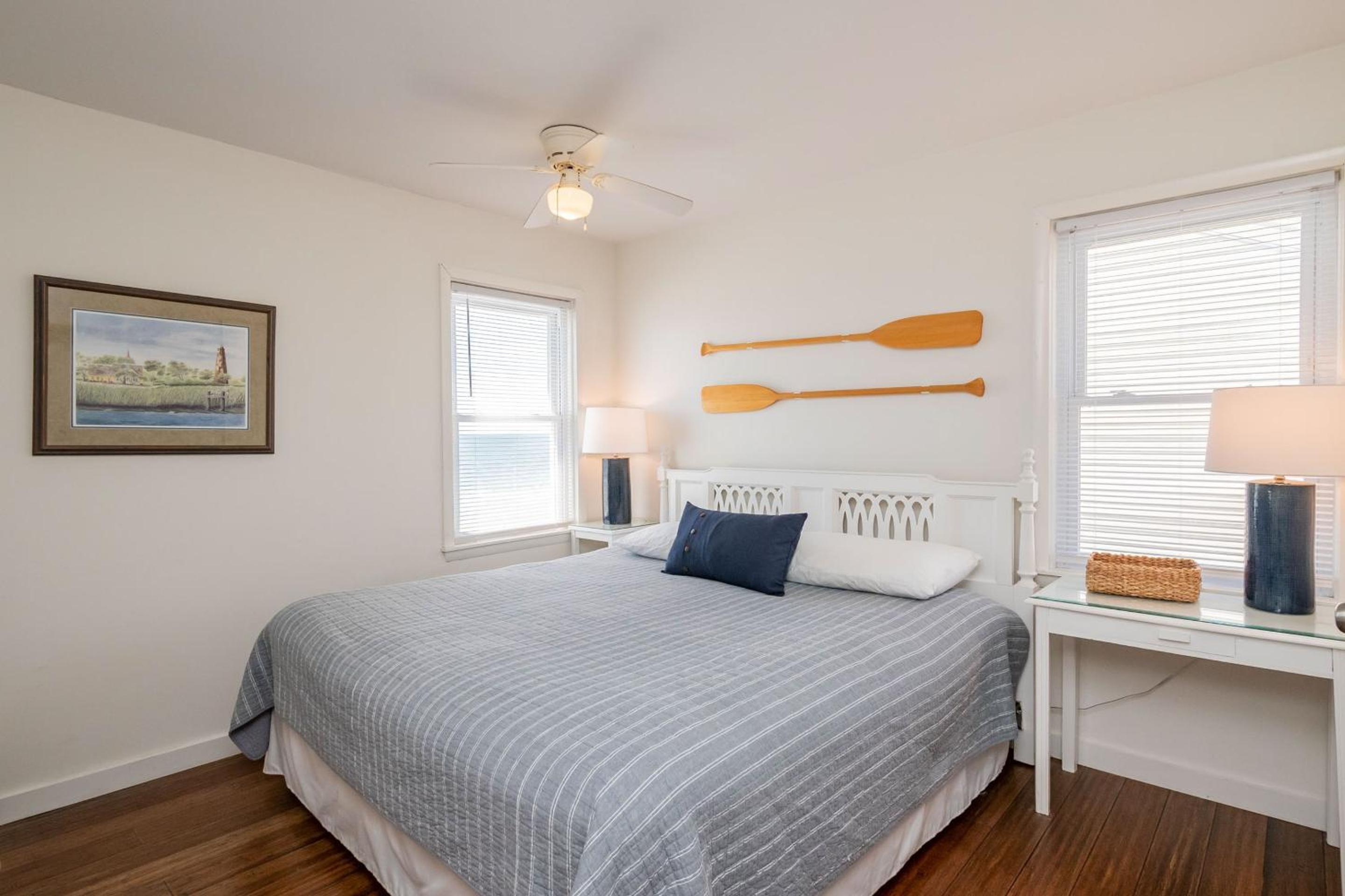 The Beachcomber by Oak Island Accommodations view 2