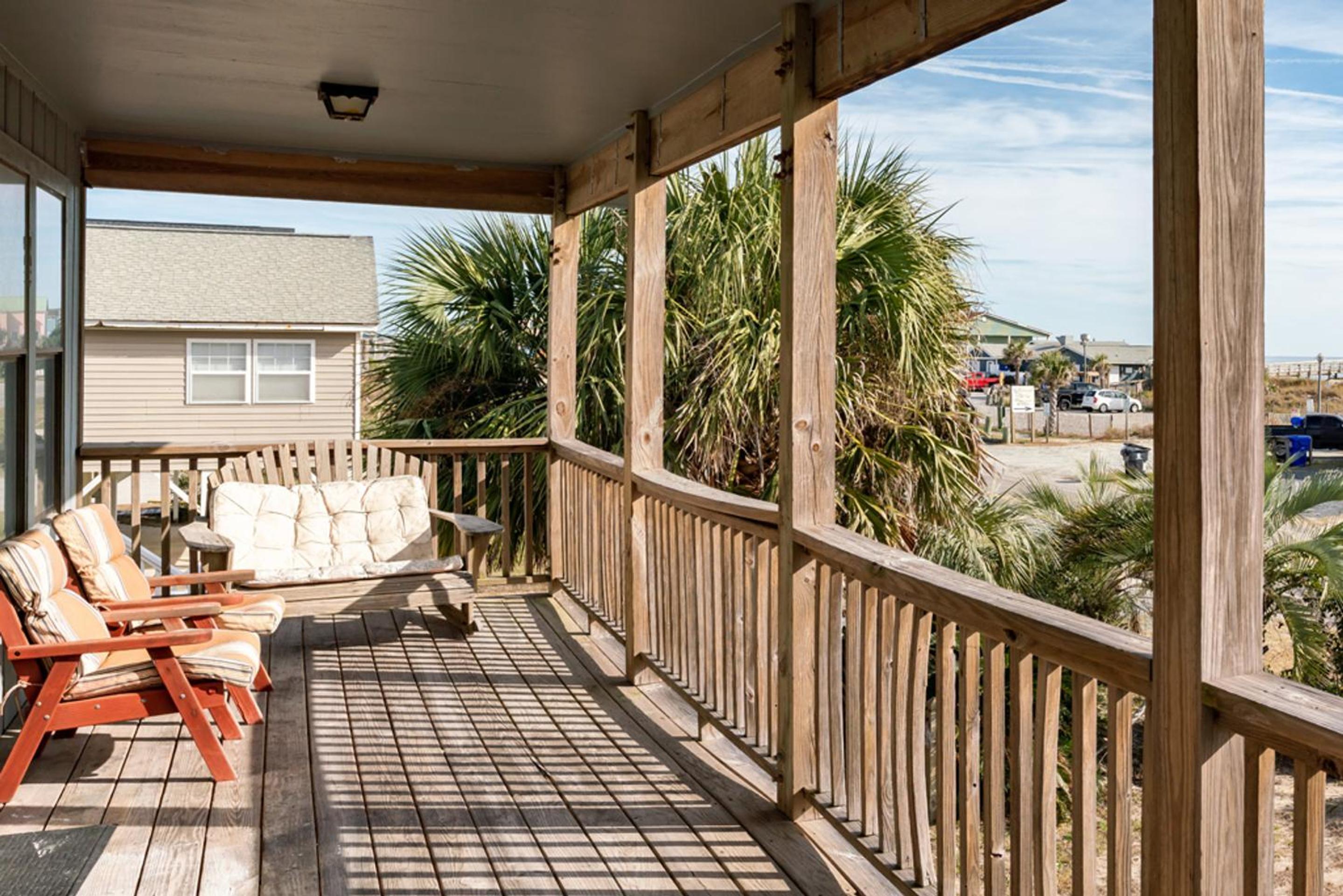 Statehouse by Oak Island Accommodations view 3
