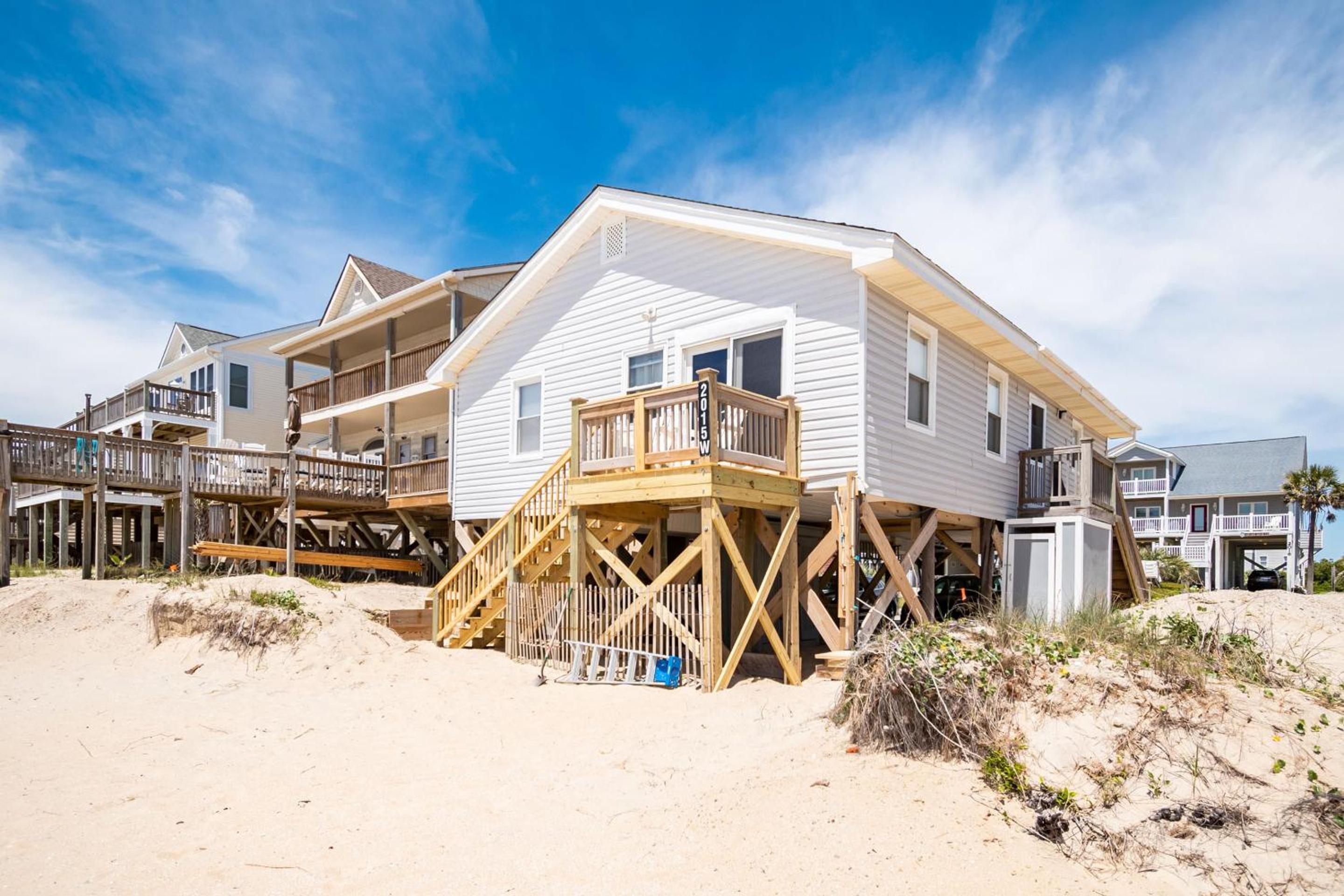 Brig-A-Dune by Oak Island Accommodations view 5