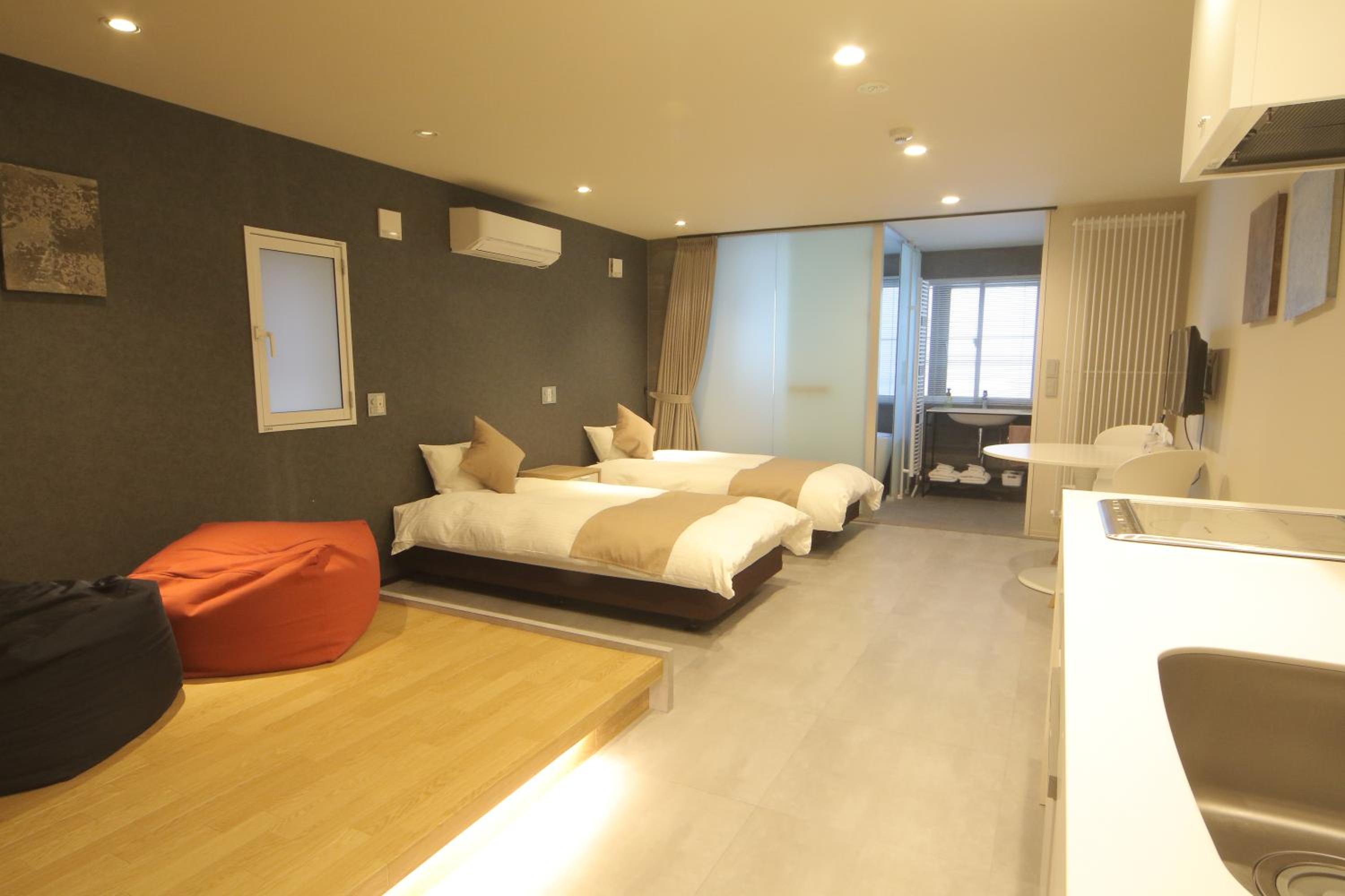 hotel room