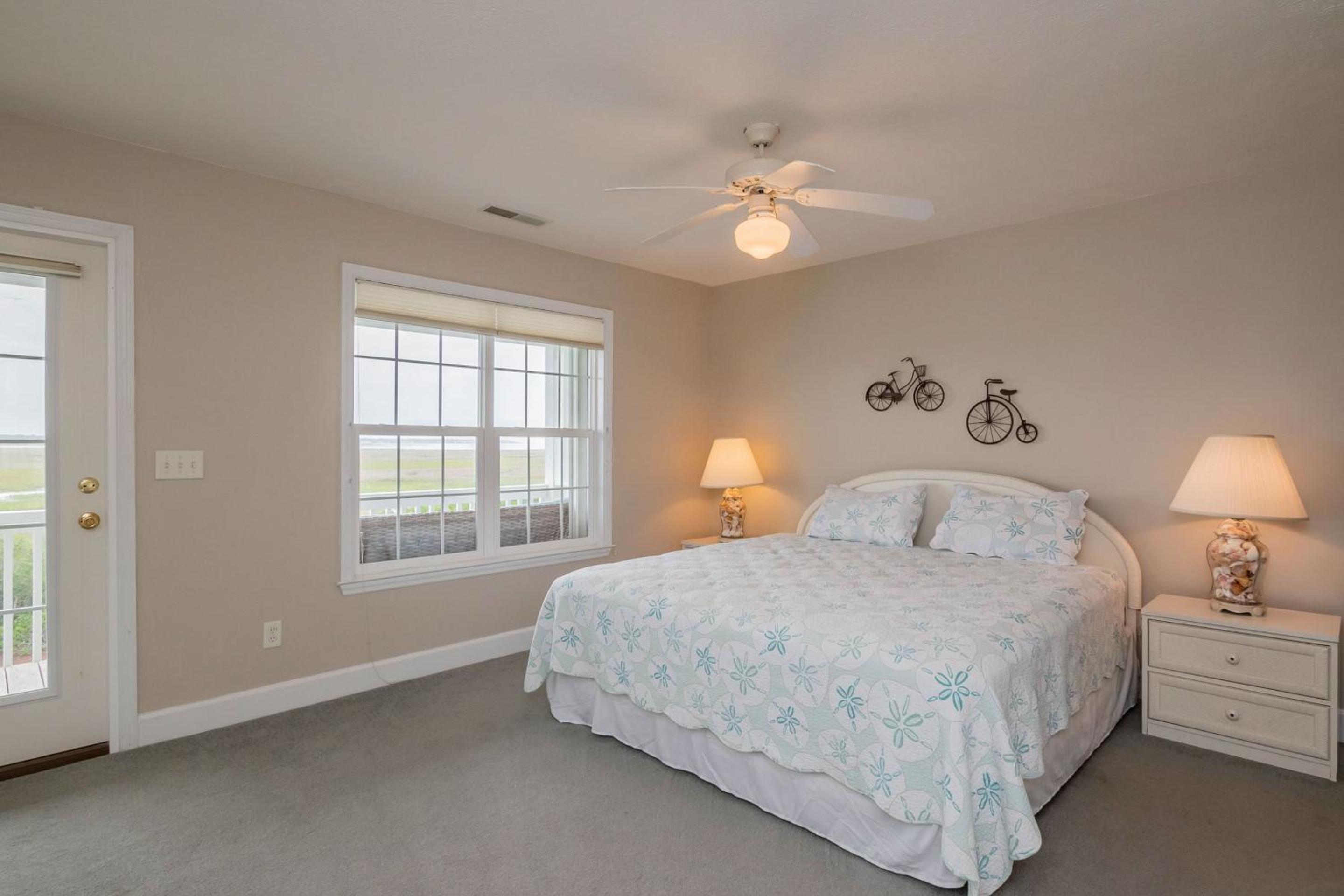 Clear For Take Off by Oak Island Accommodations view 2