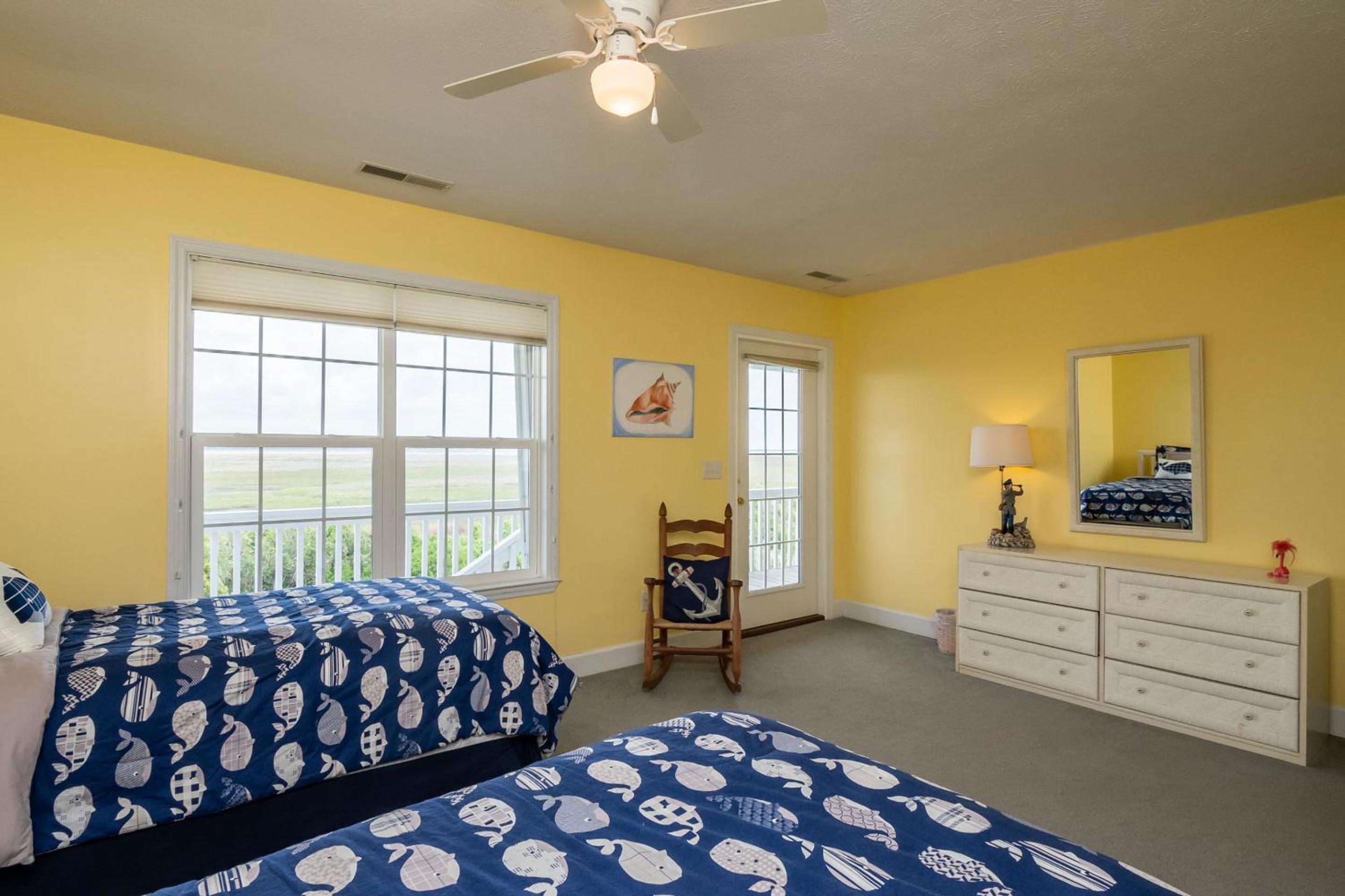 Clear For Take Off by Oak Island Accommodations view 3