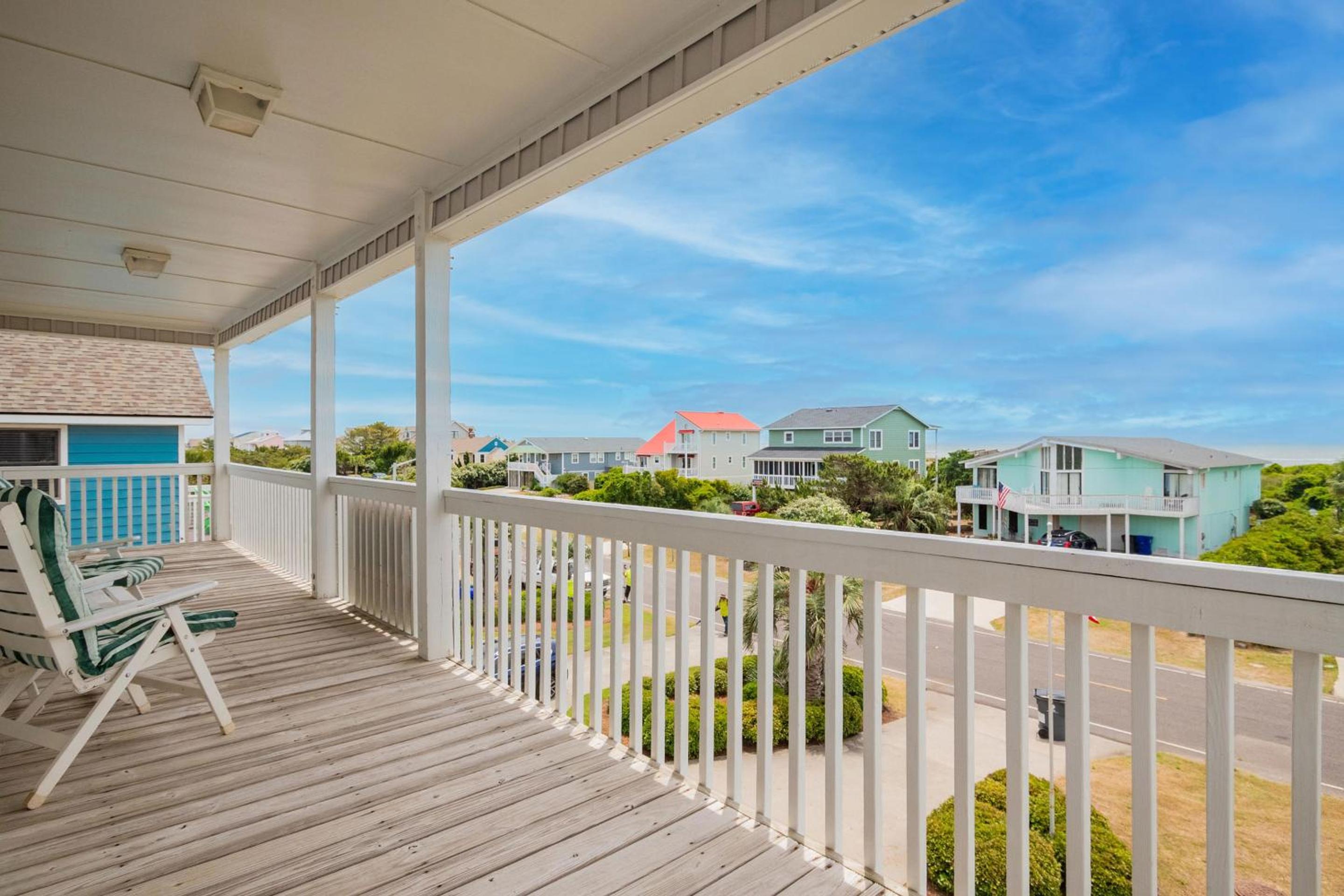 Clear For Take Off by Oak Island Accommodations view 4