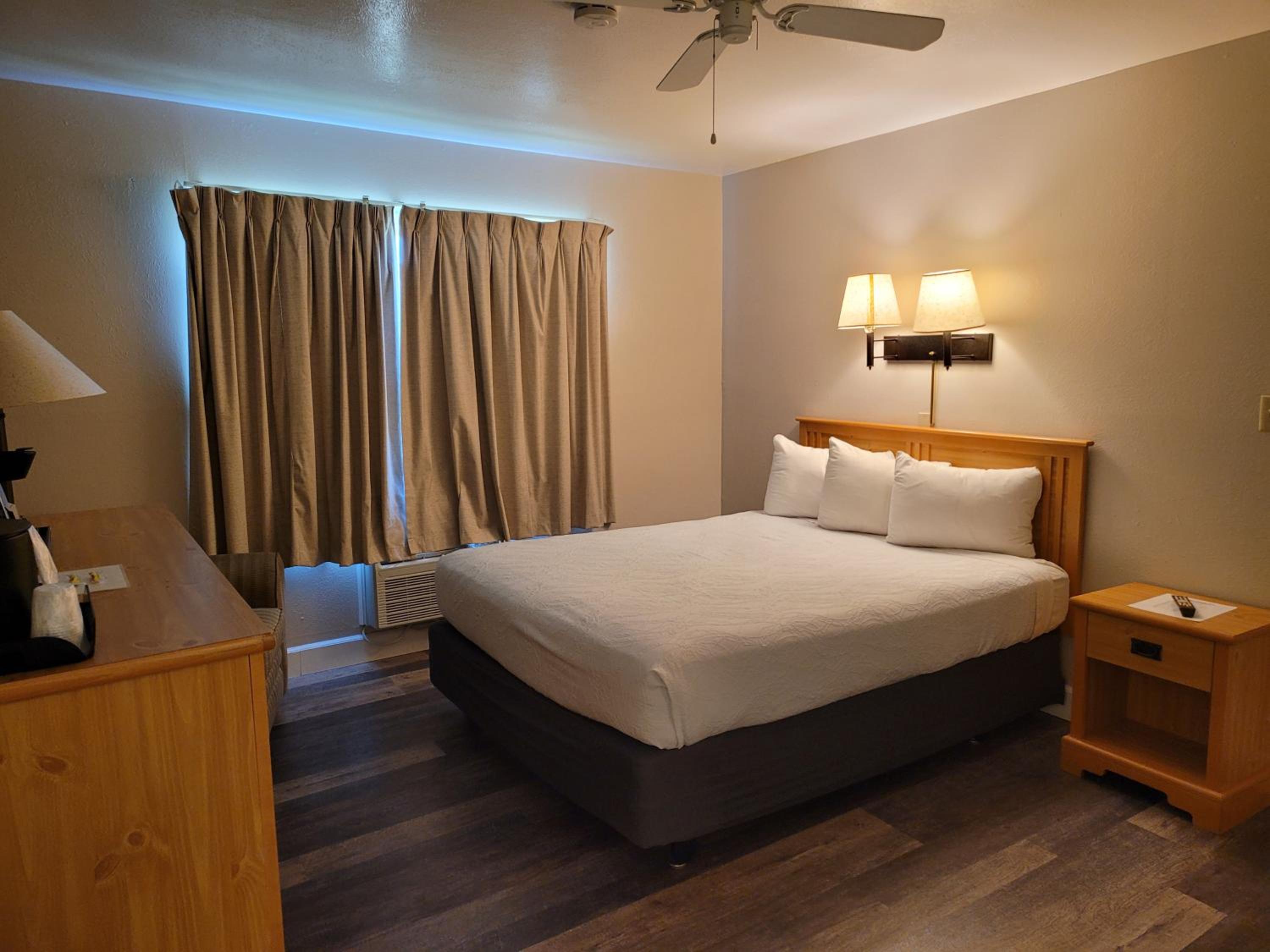 Baker City Vacations - Bridge Street Inn - Property Image 1