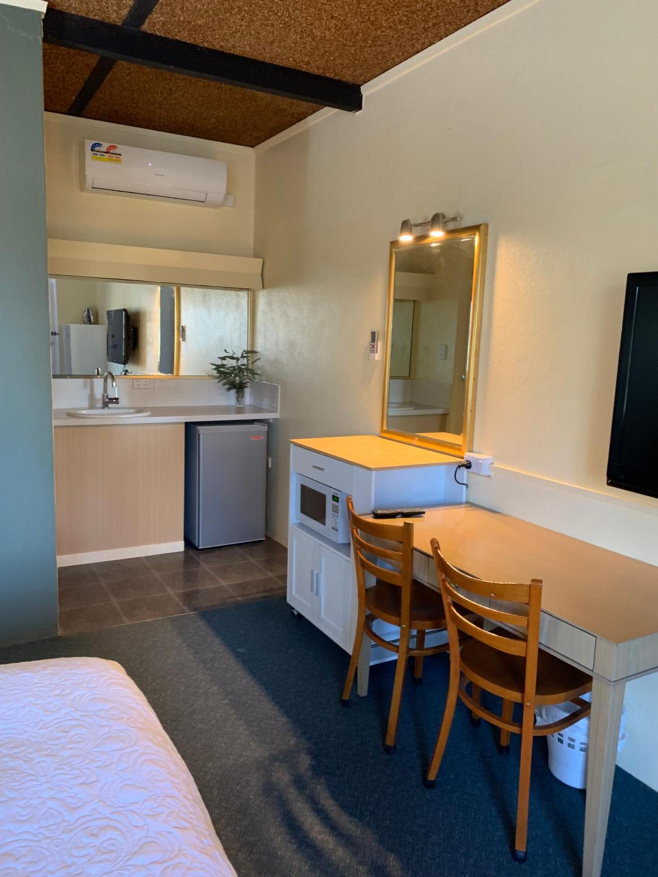hotel room