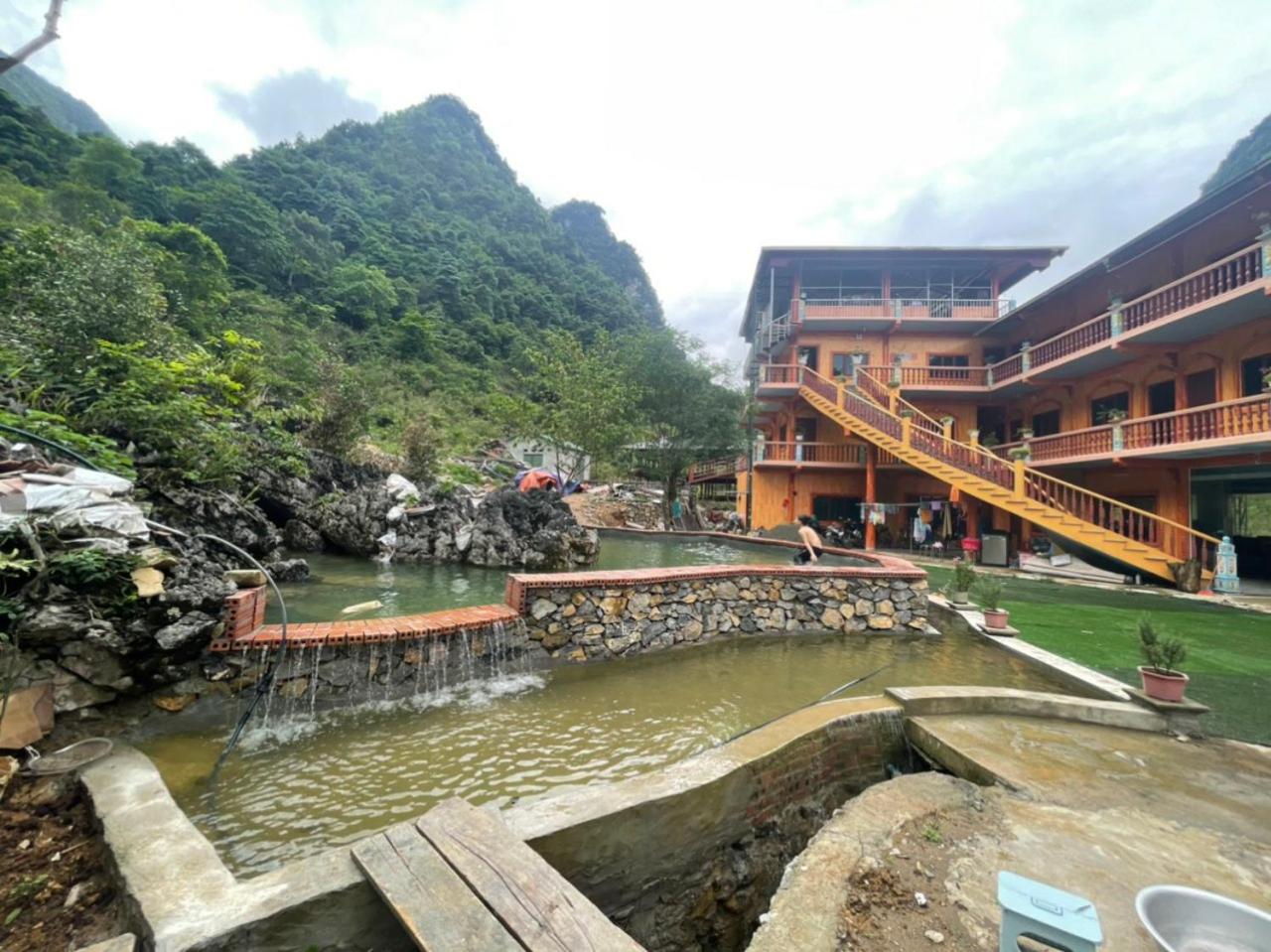 Photo 12