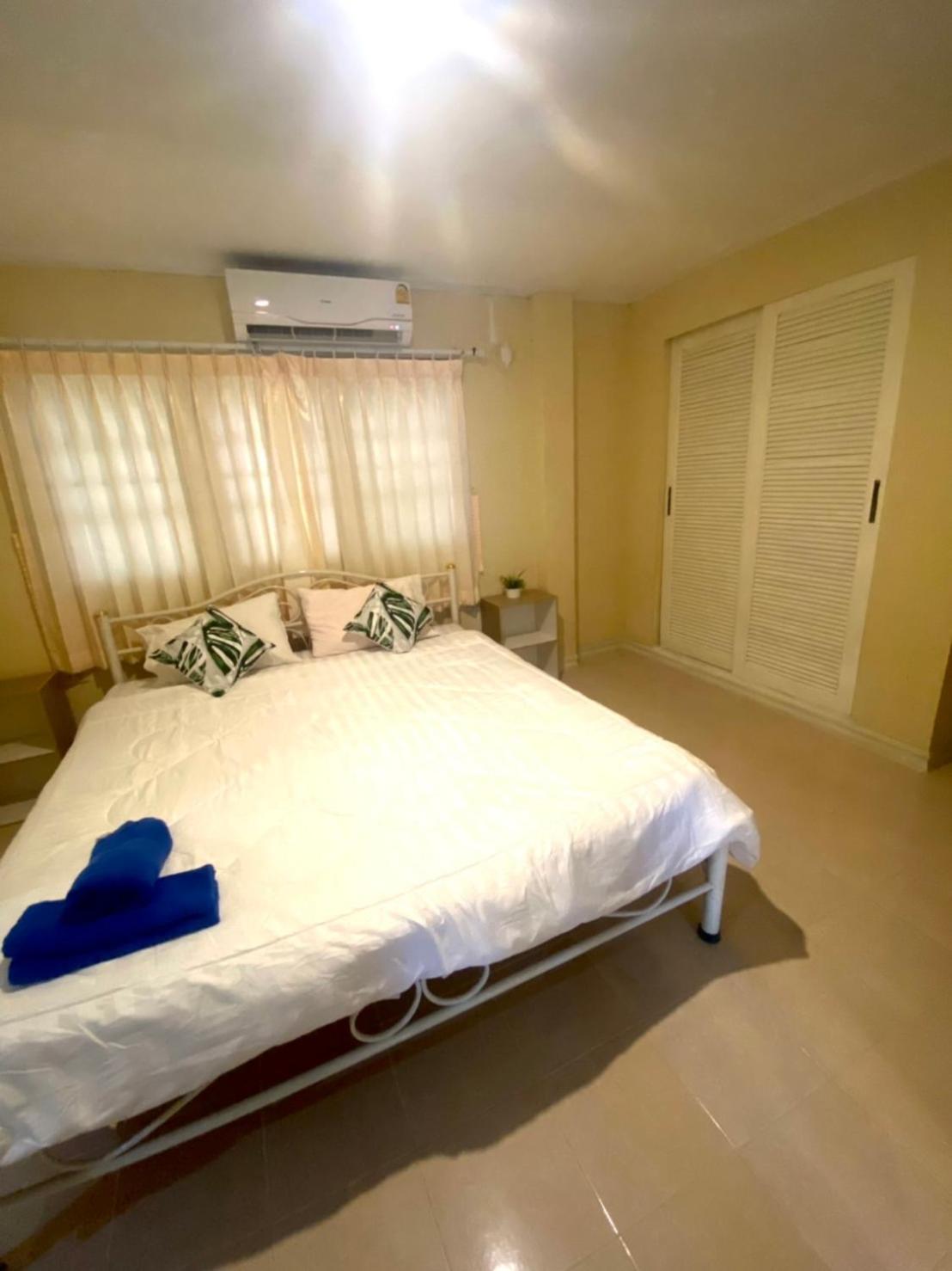 Baan Golden Resort & Residences