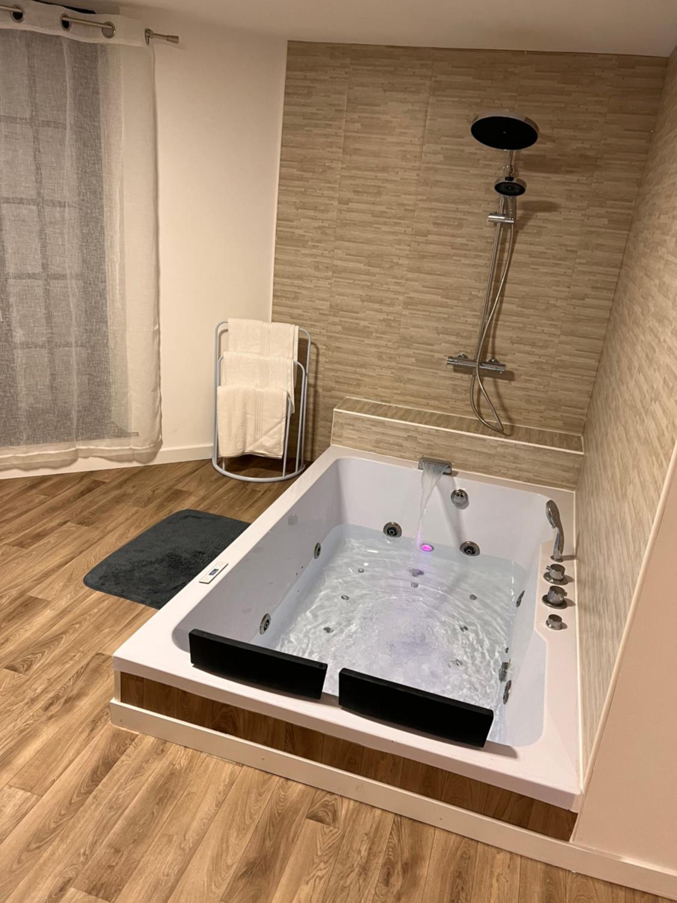Jacuzzi