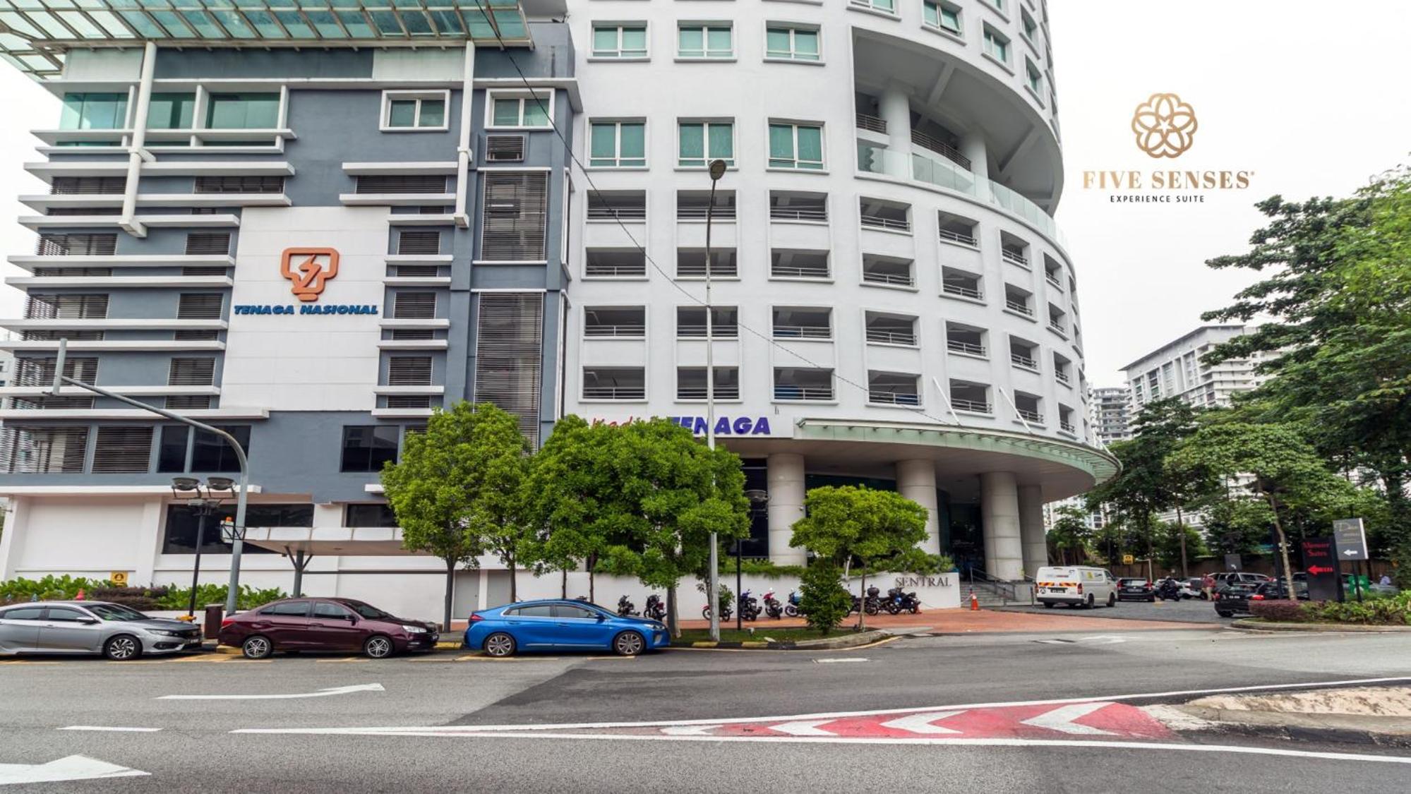 Dua Sentral Kuala Lumpur, Roam