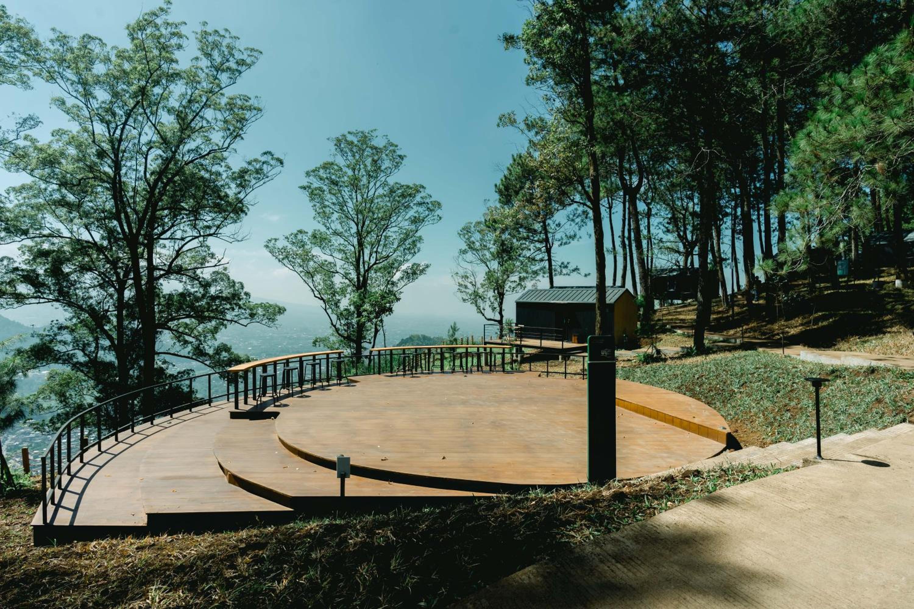 Bobocabin Coban Rondo, Malang view 2