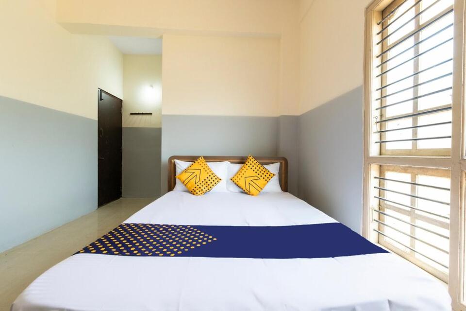 Sri Annapurneshwari Residency & Lodging view 4