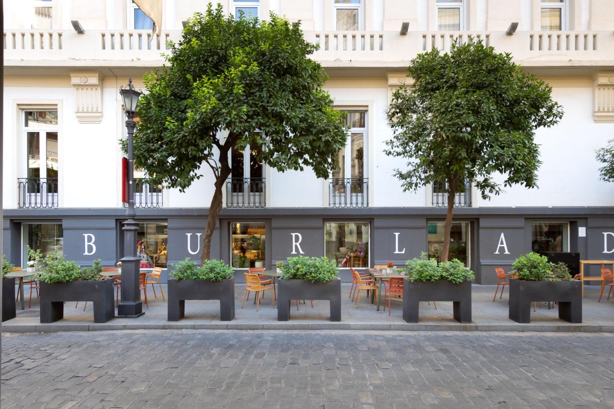 Museum Duplex and Patios, Historical Center, 8 pax view 4