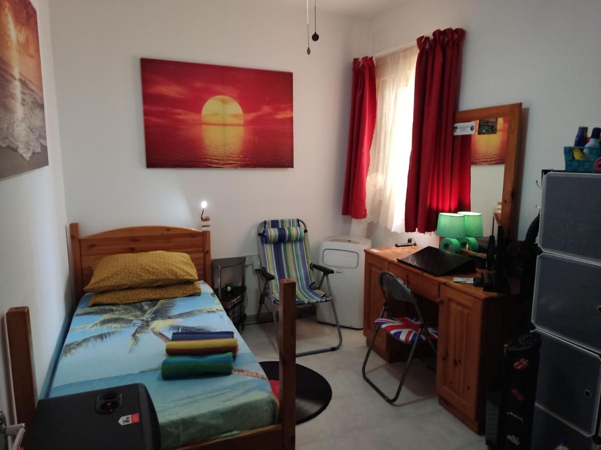 Single room for one person only 5 Minutes walk to Mellieha Bay Beach — photo 5