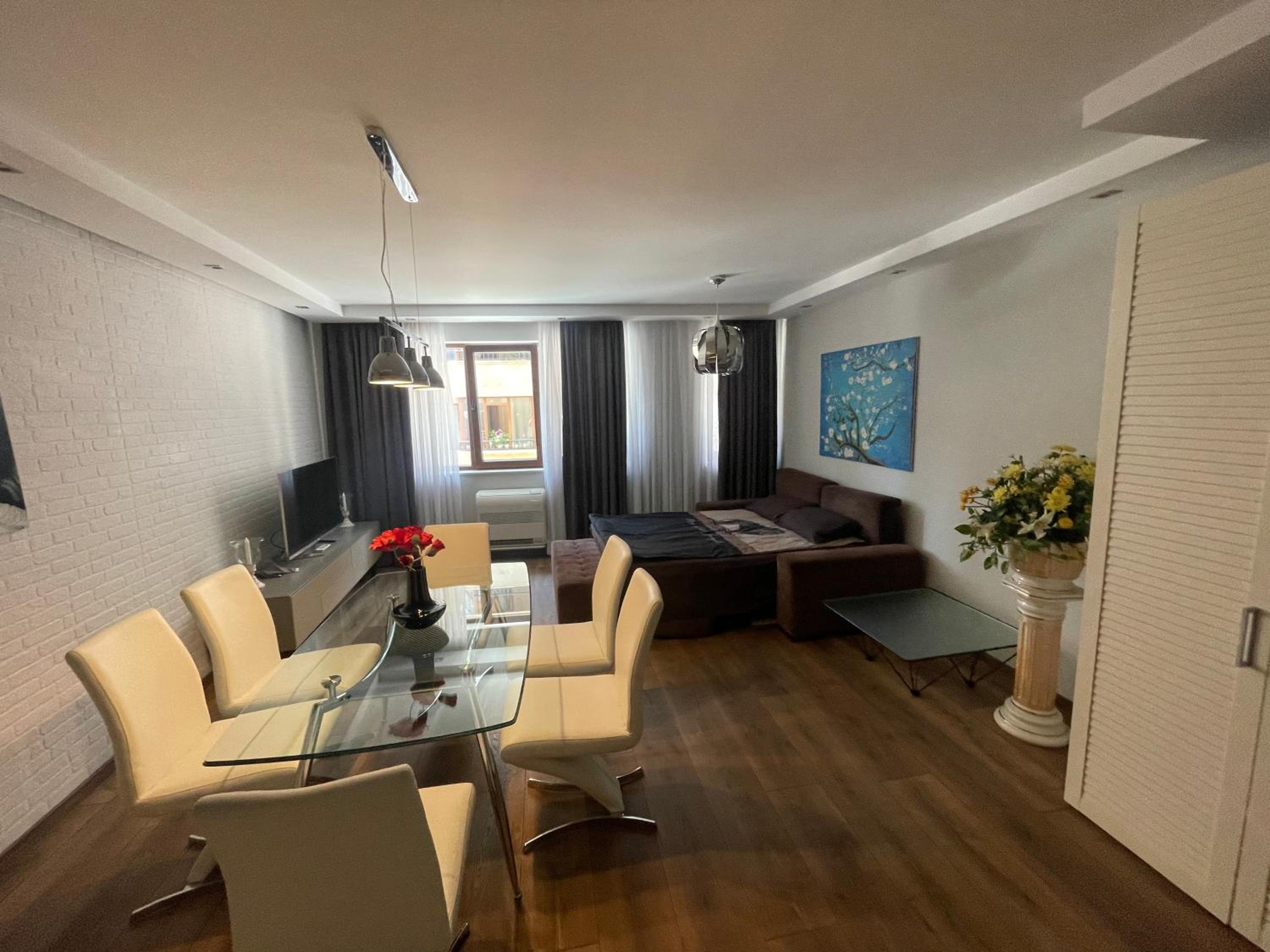 Luxury Apartments In Top City Center Varna 1