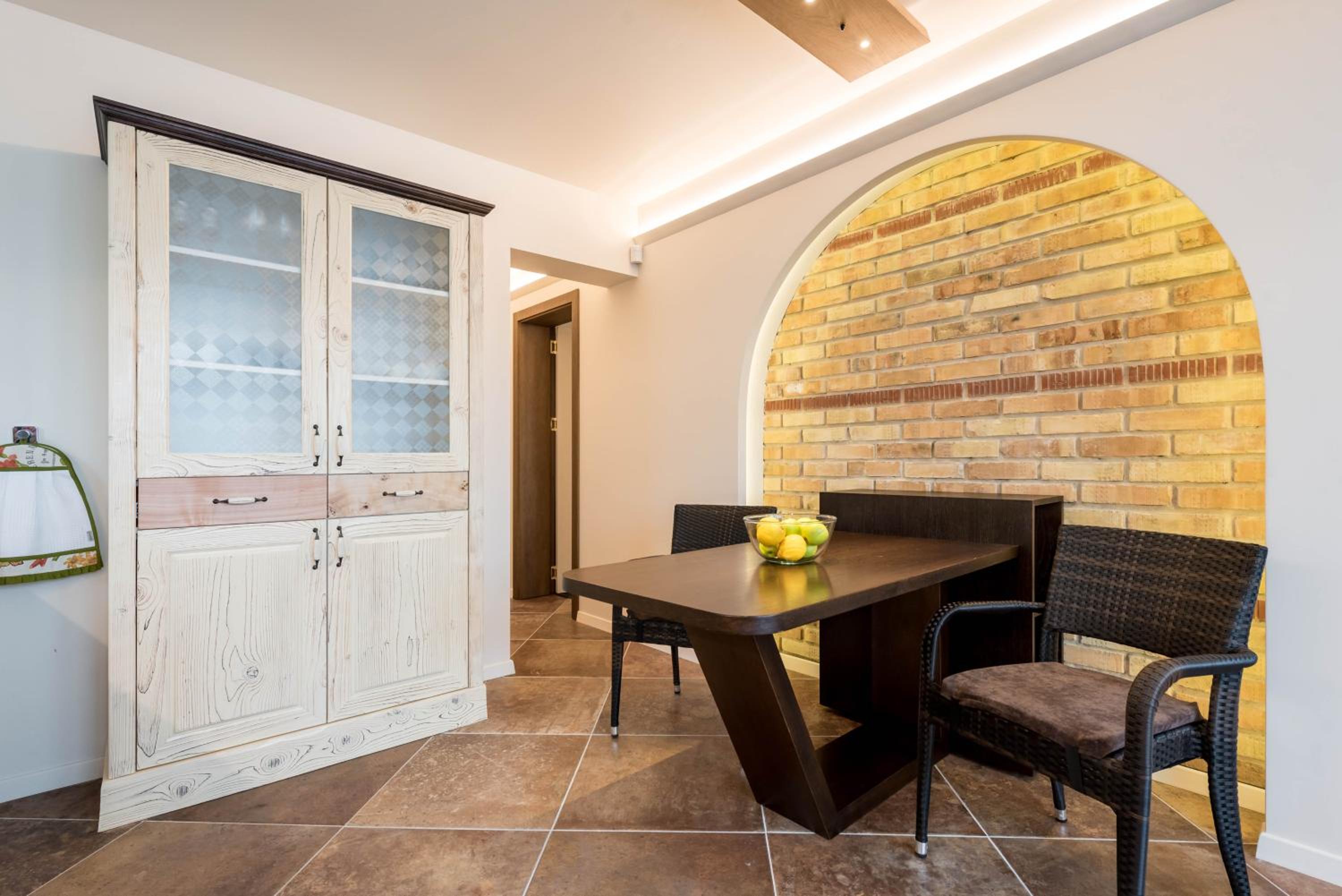 Villa Apple - 3 BR Luxury Villa with PRV pool & BBQ