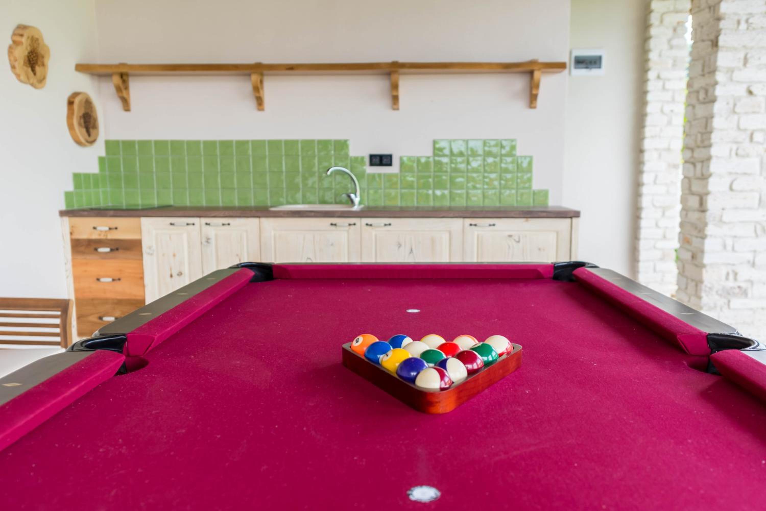 Villa Apple - 3 BR Luxury Villa with PRV pool & BBQ