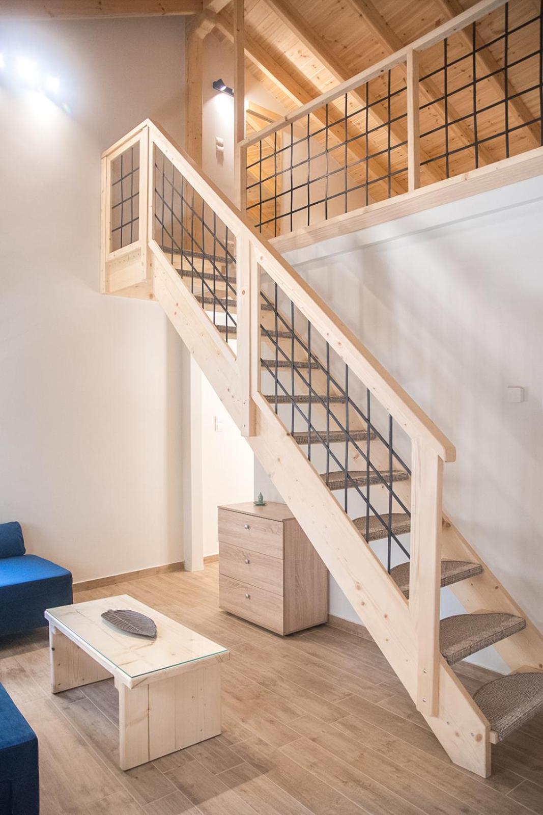 Agiopetra Lofts