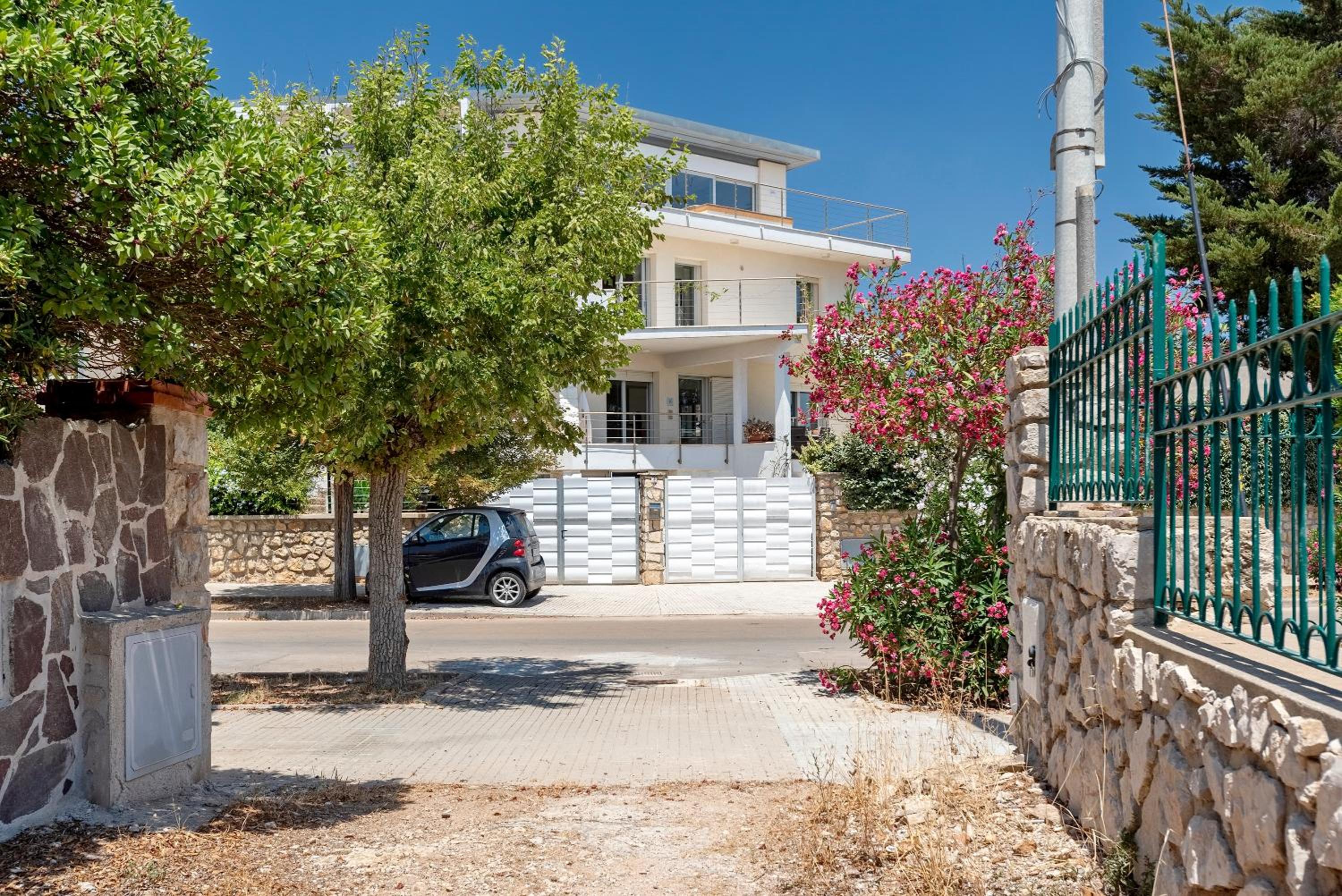 Luxury Seafront Villa with Rooftop Pool & Stunning Sea Views view 5