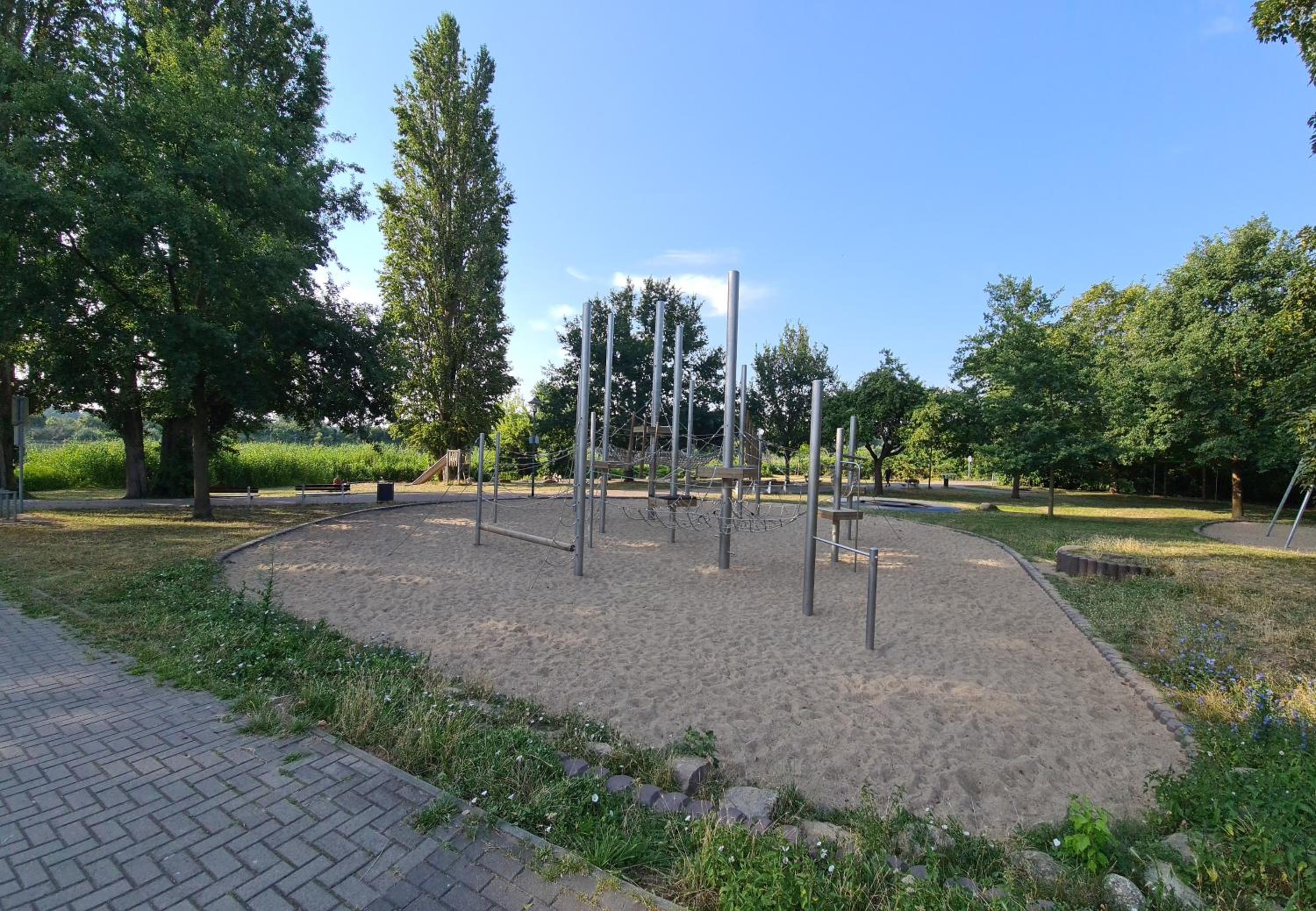 Photo 23
