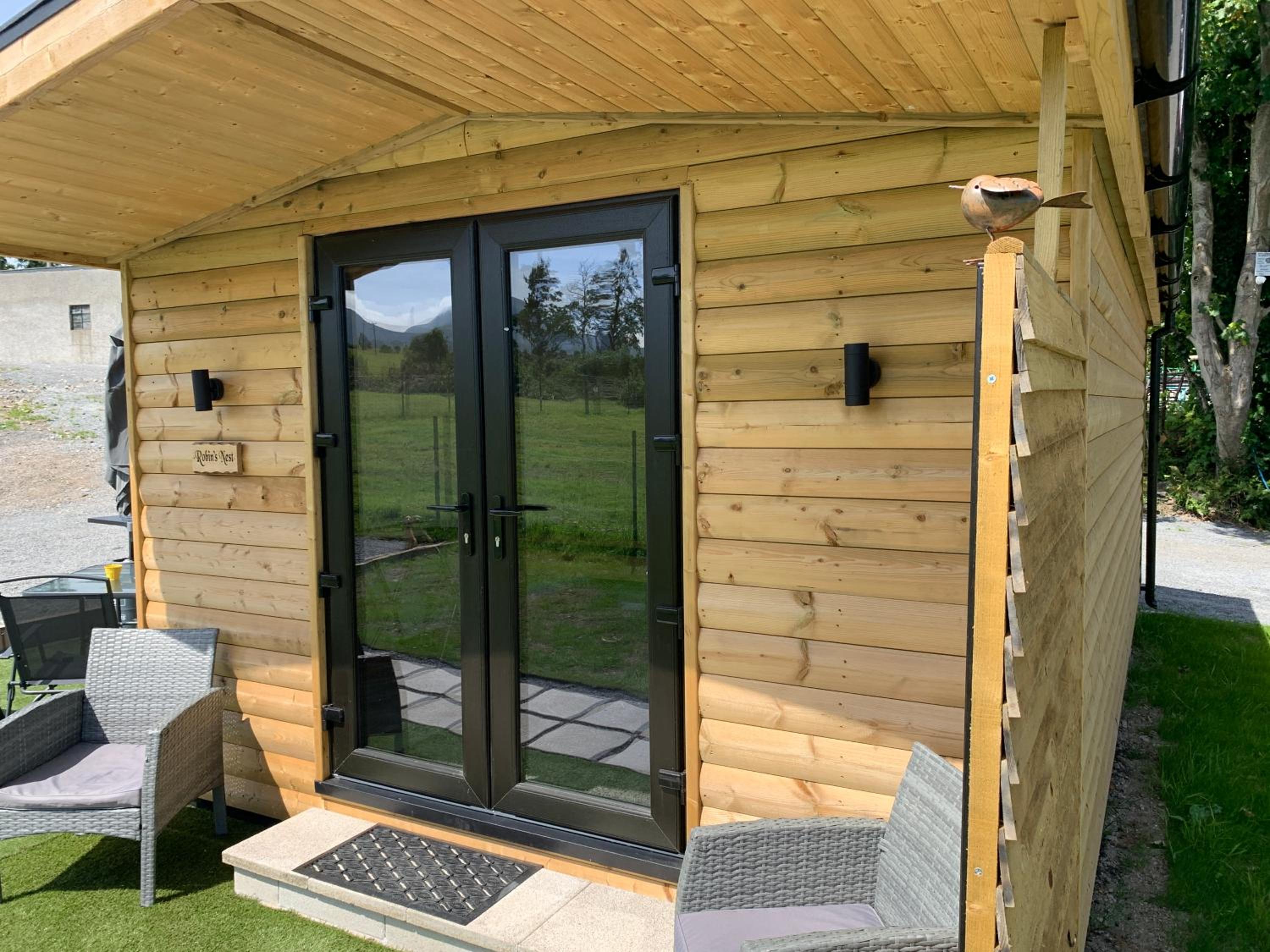 Mourne Meadow Cabins- Foxes Den view 4