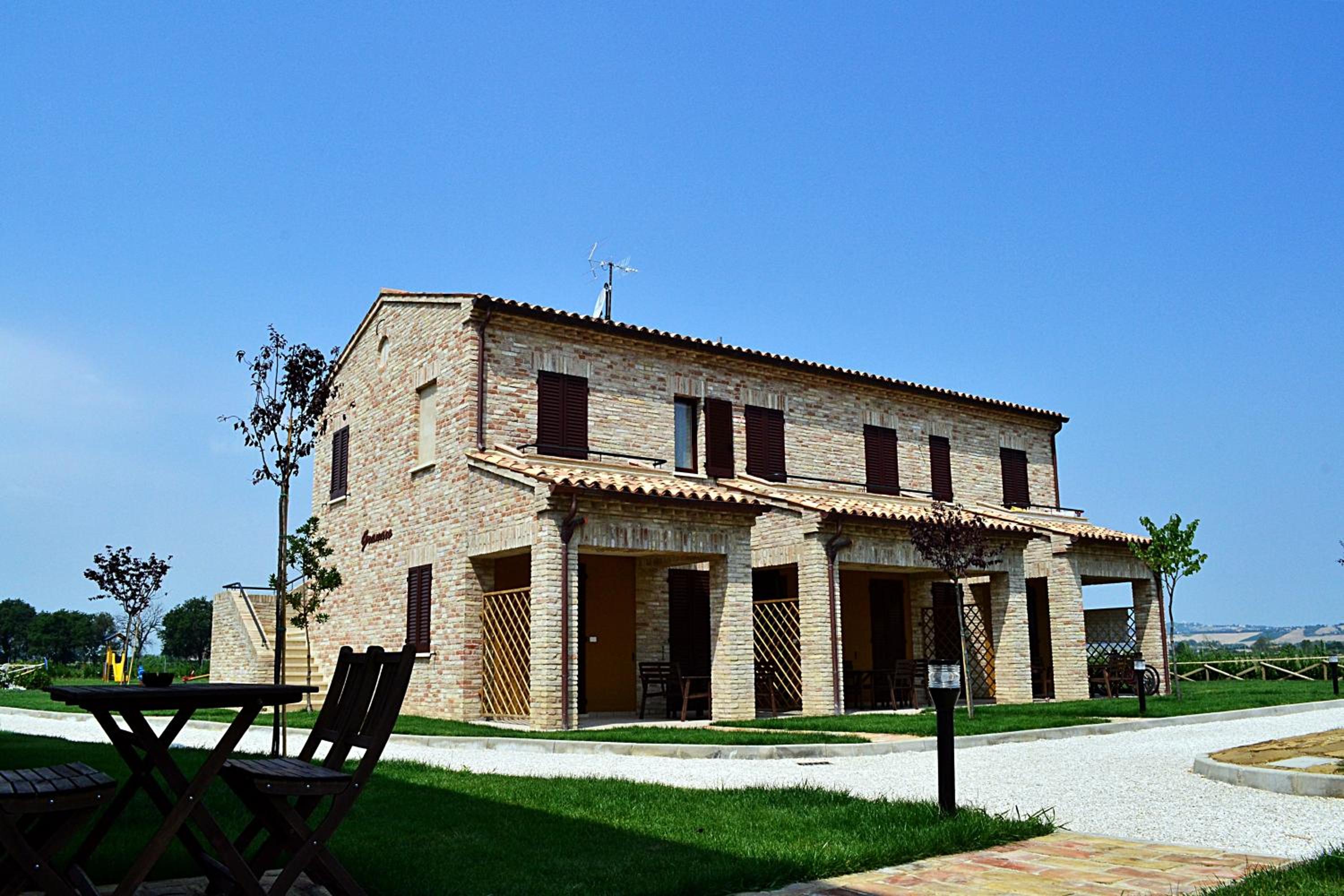 Photo 21